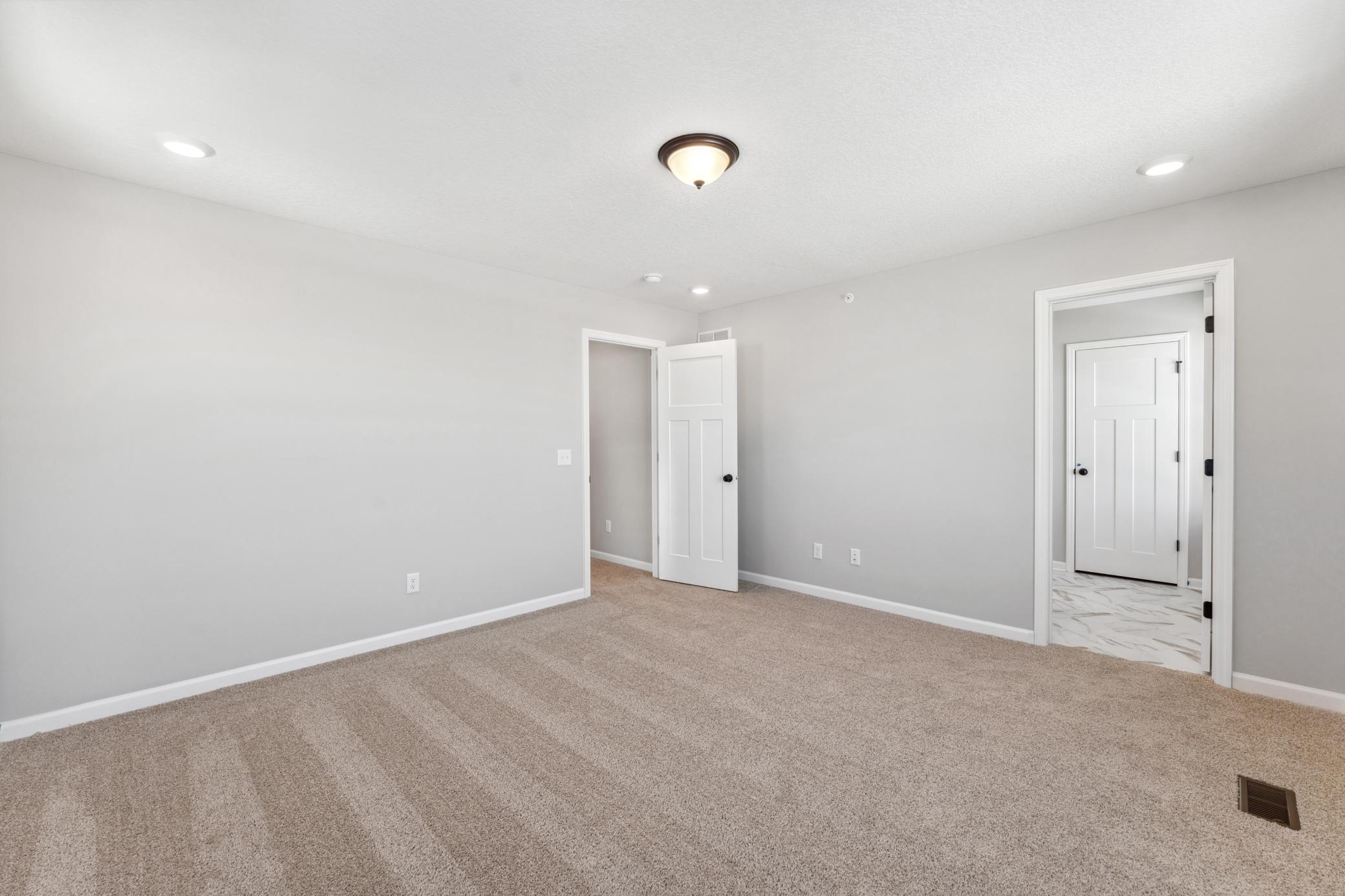 10360 Birchwood Circle Property Photo 9