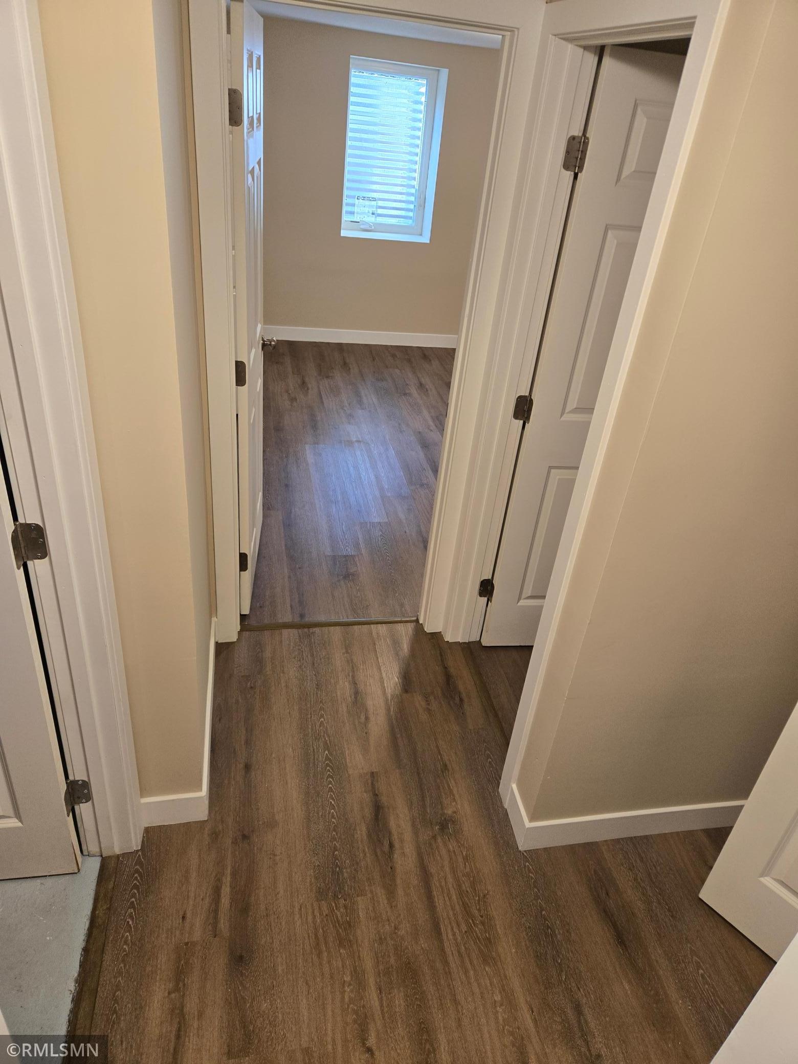 1020 Evergreen Lane N Property Photo 11