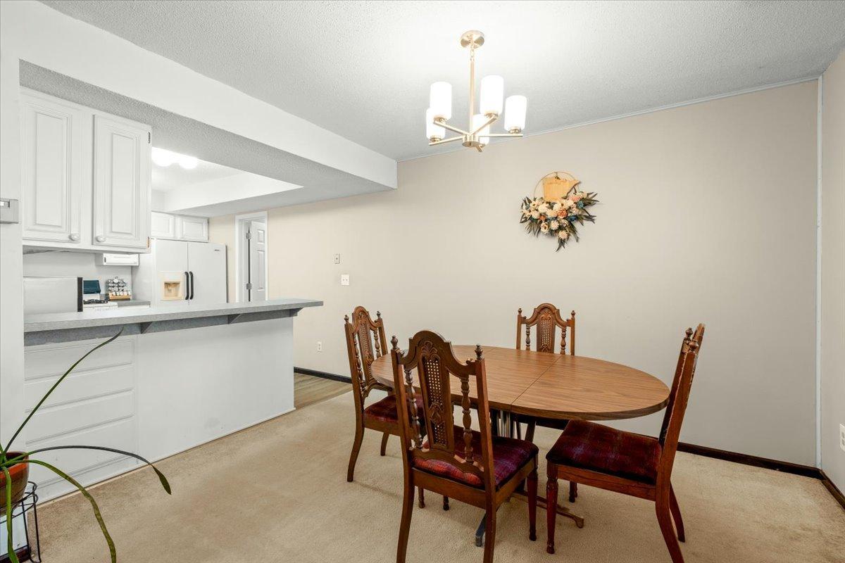 5530 E Bavarian Pass Property Photo 8
