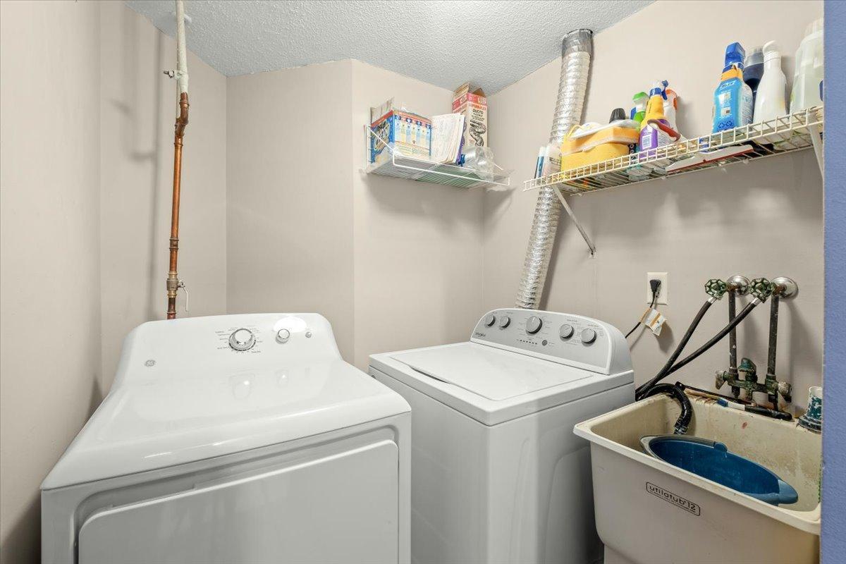 5530 E Bavarian Pass Property Photo 19