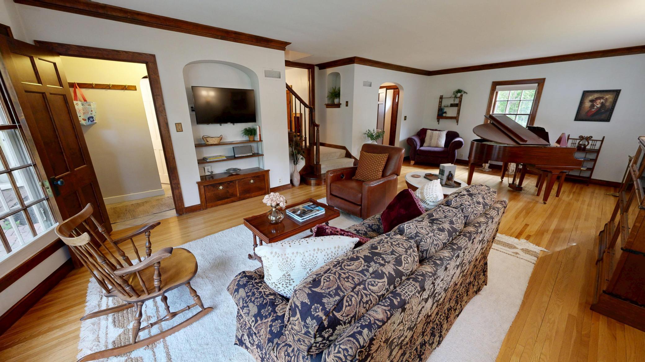 420 9th Street Sw Property Photo 12
