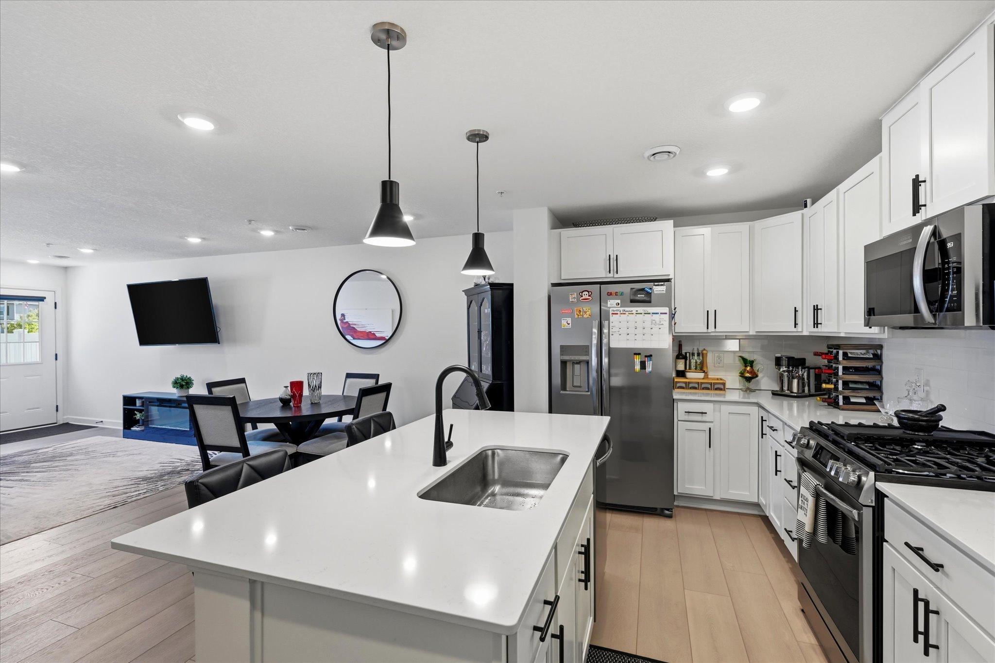 14933 Archdale Lane Property Photo 8