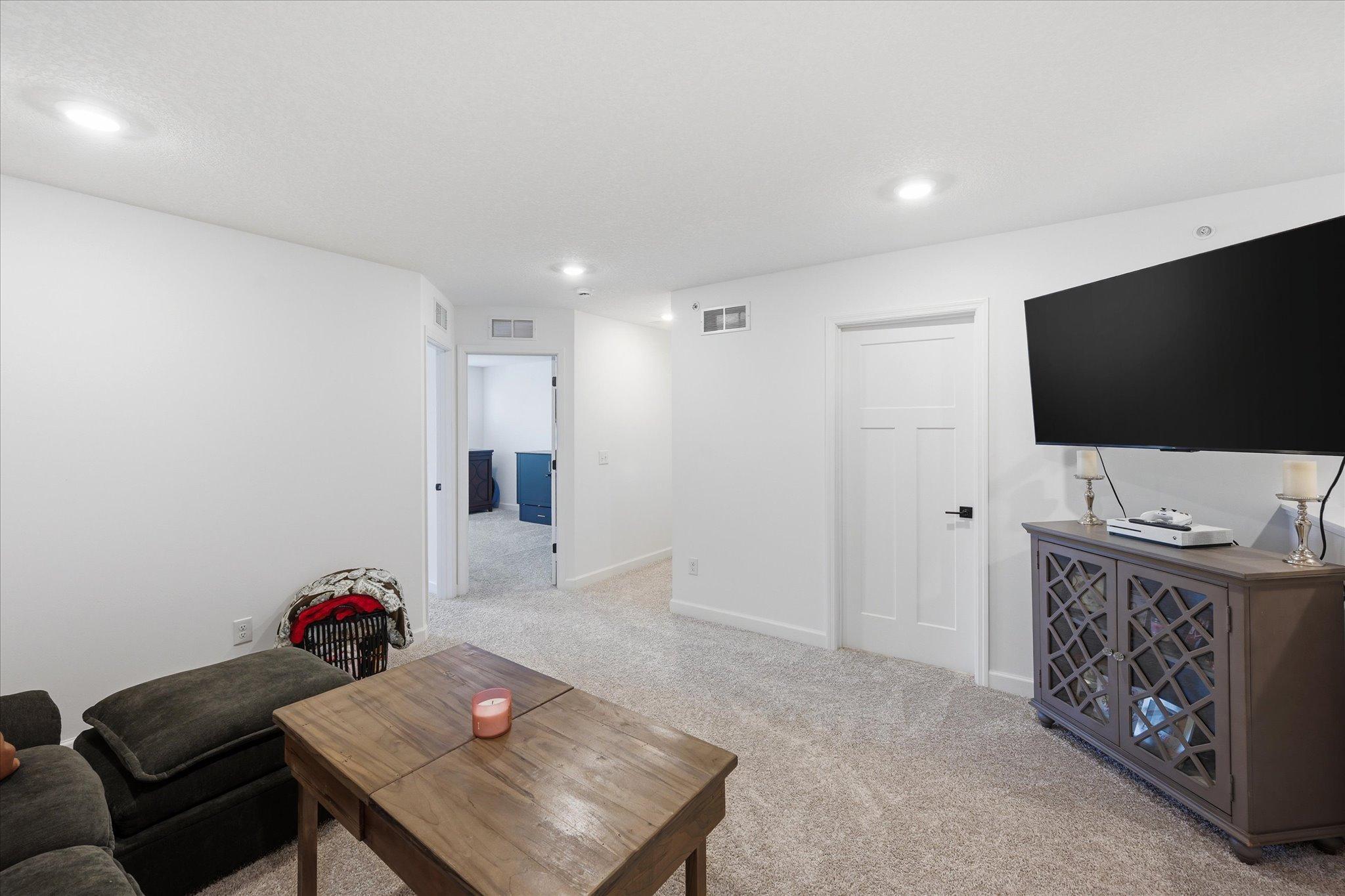 14933 Archdale Lane Property Photo 17