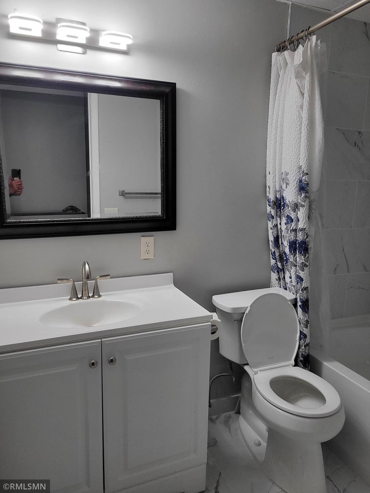 10840 Rockford Road 111 Property Photo 11