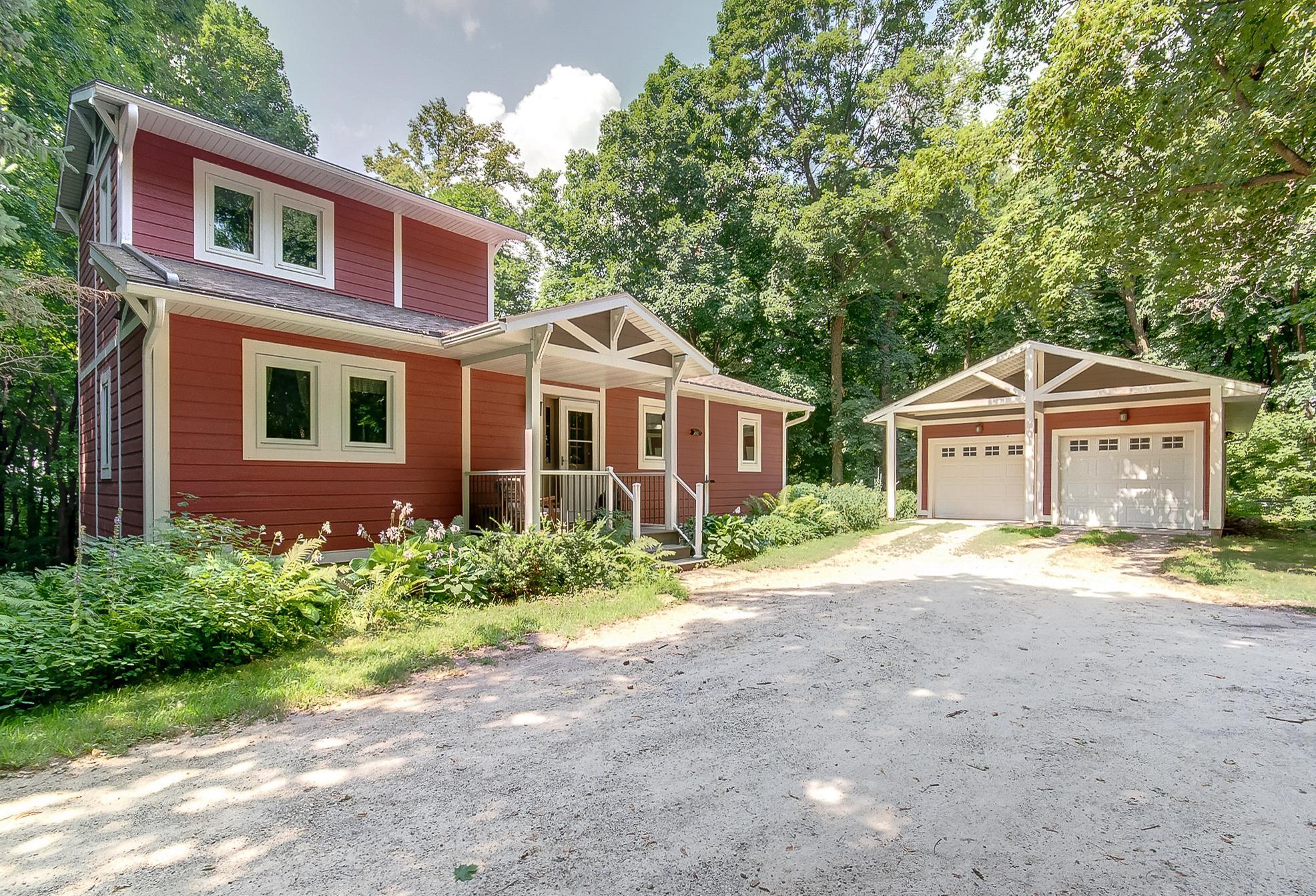 2989 140th Street E Property Photo 1