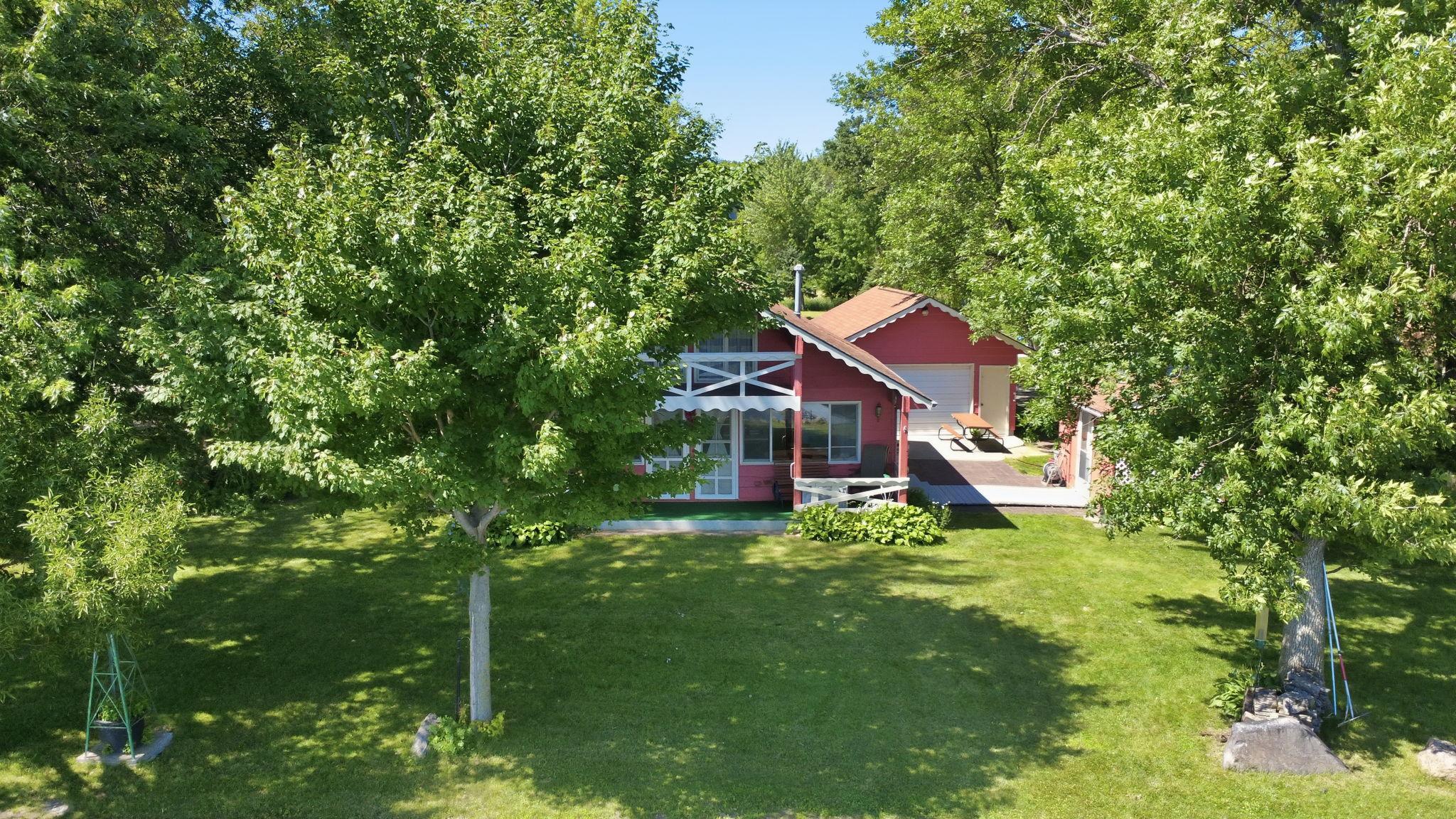 14487 Breezy Point Road Property Photo 3