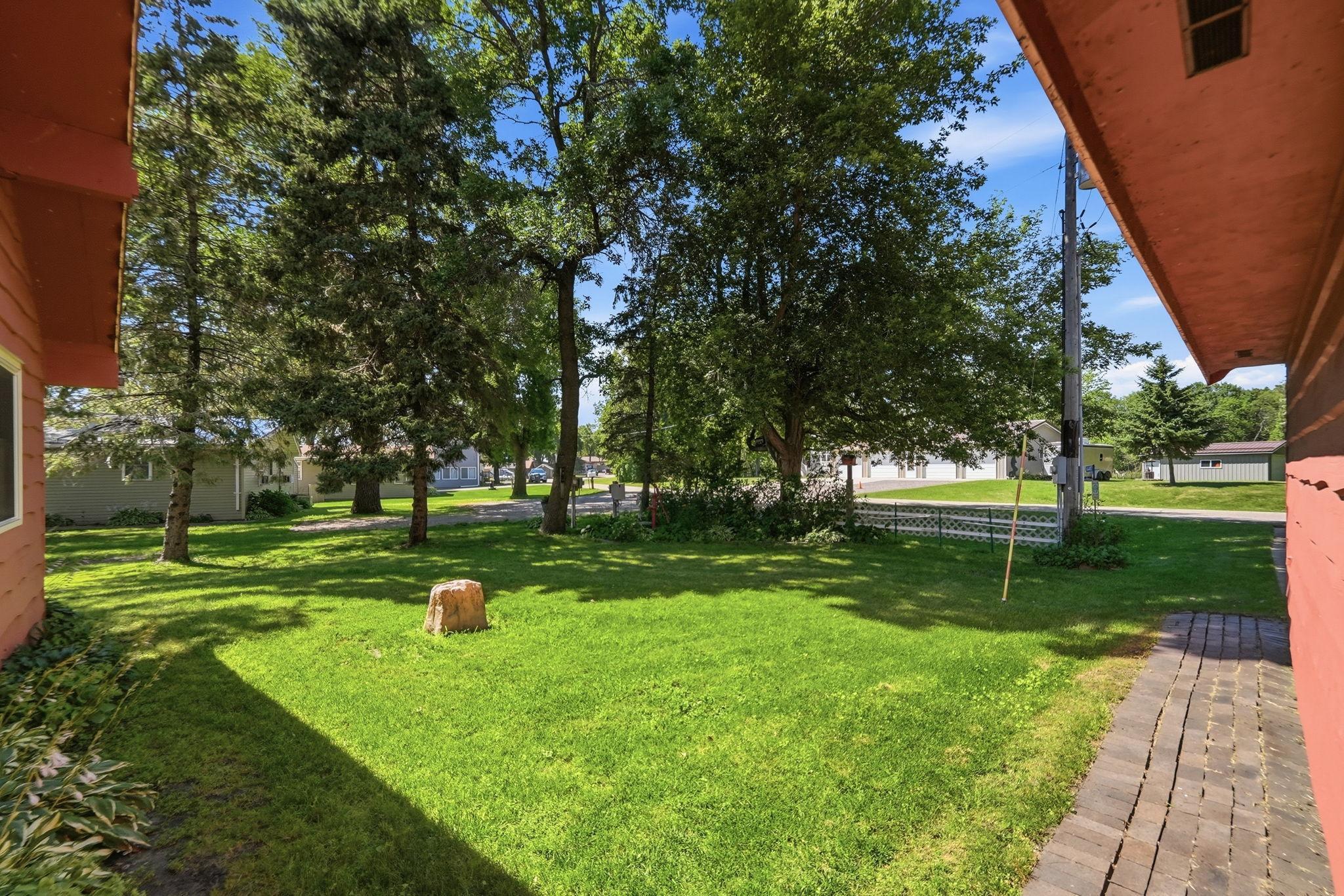 14487 Breezy Point Road Property Photo 6