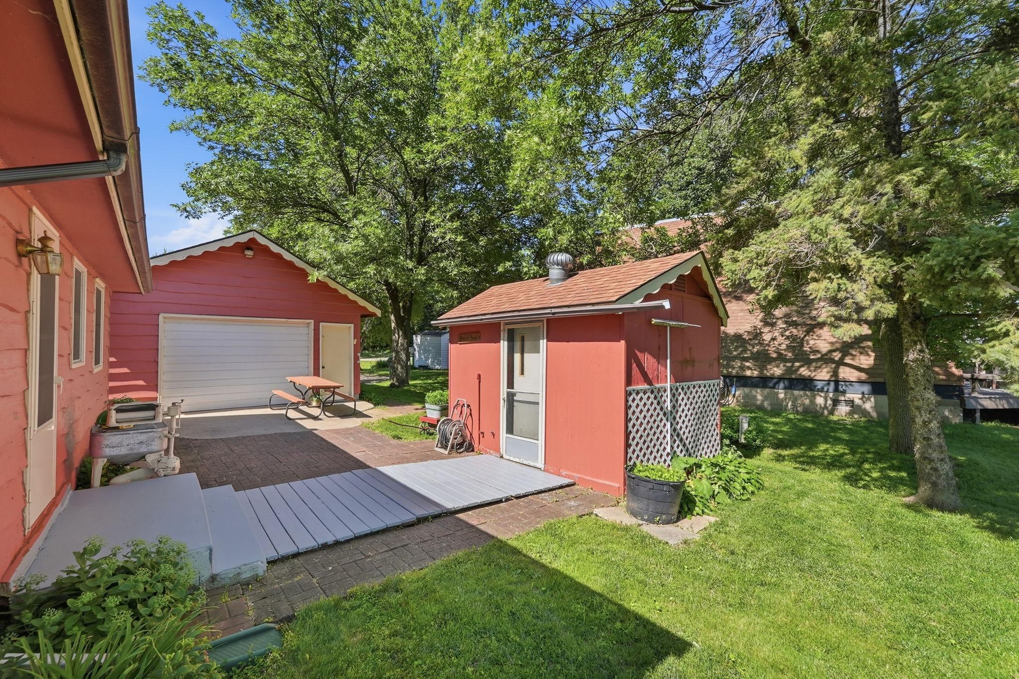 14487 Breezy Point Road Property Photo 9