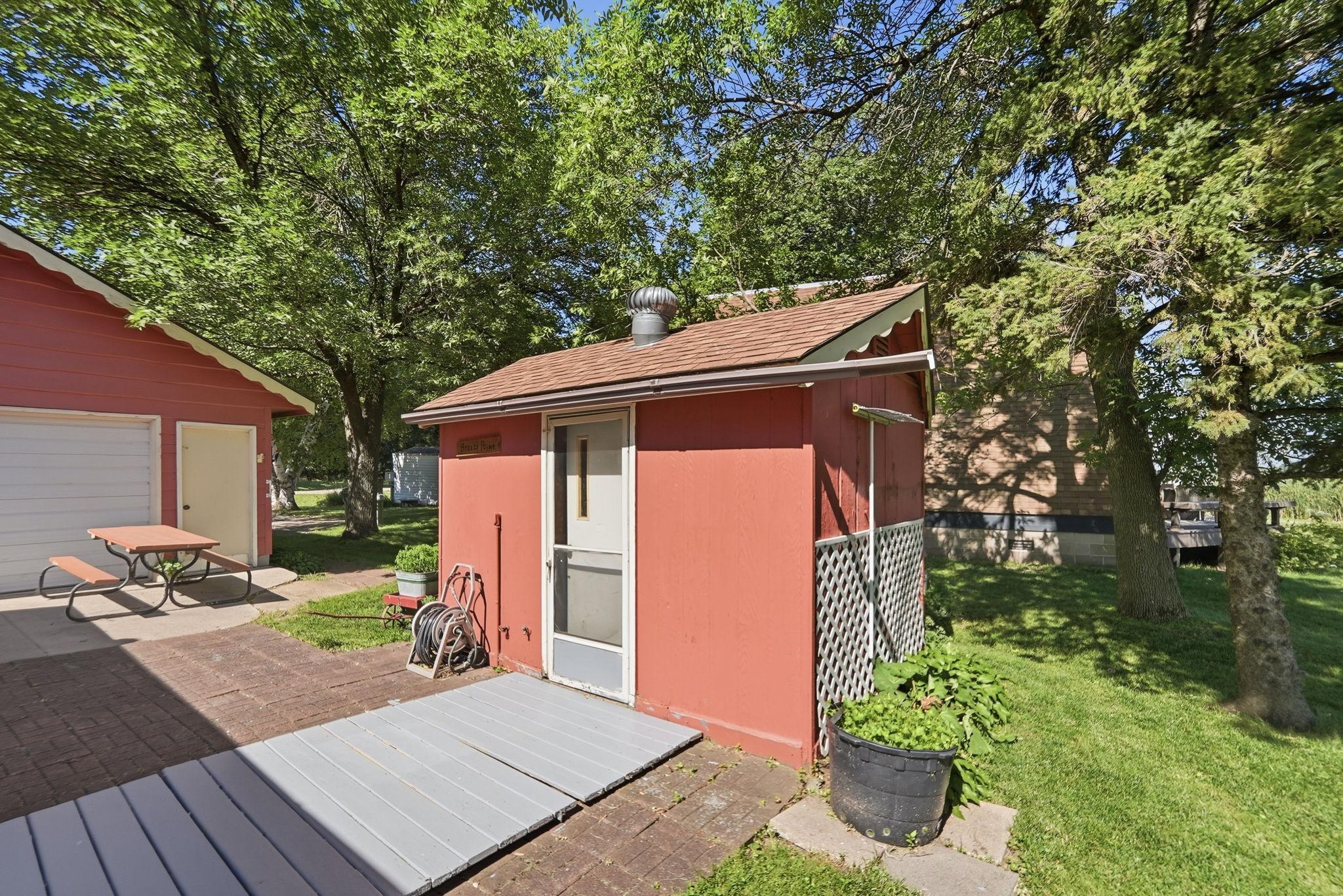 14487 Breezy Point Road Property Photo 10