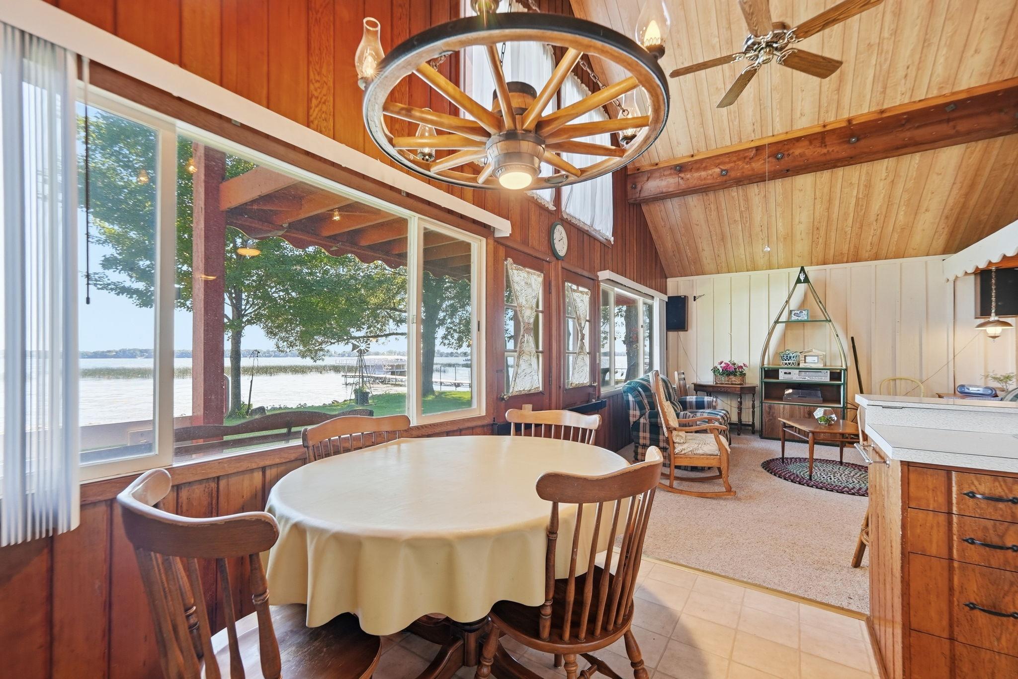 14487 Breezy Point Road Property Photo 12