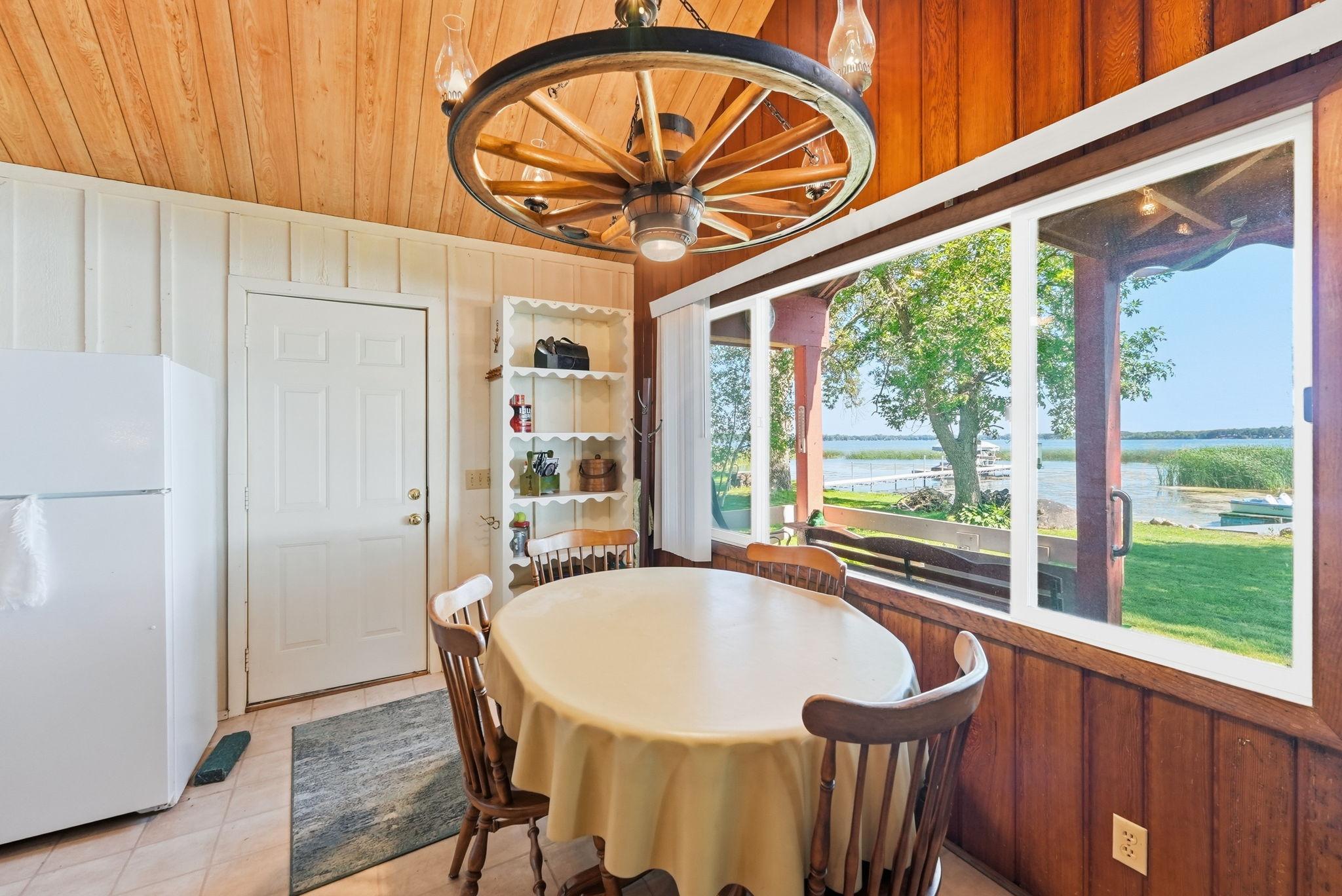 14487 Breezy Point Road Property Photo 13