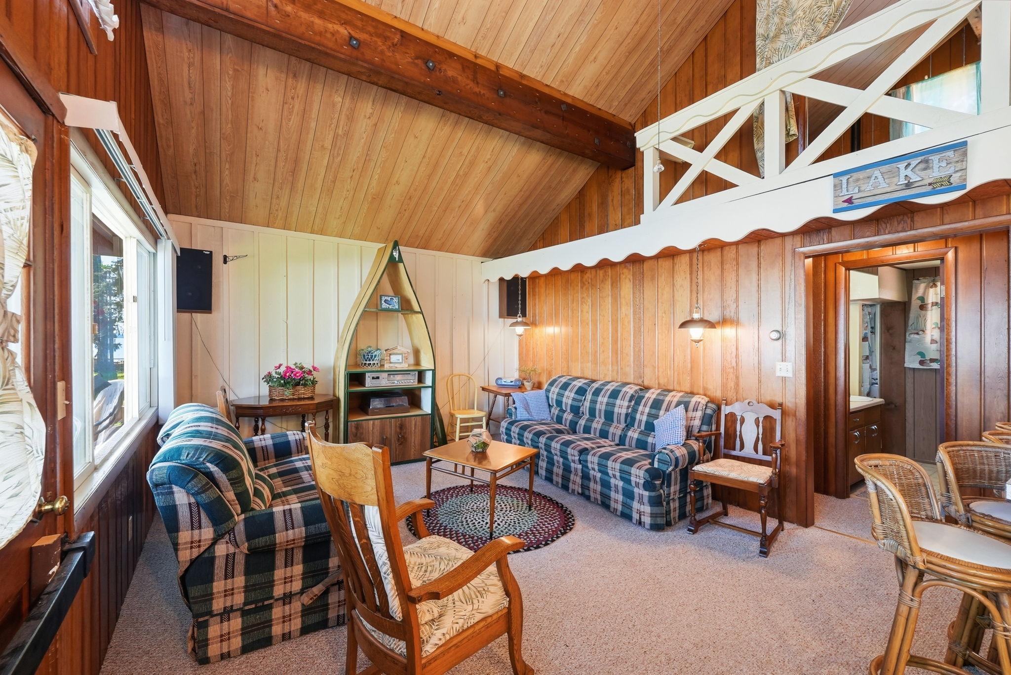 14487 Breezy Point Road Property Photo 19