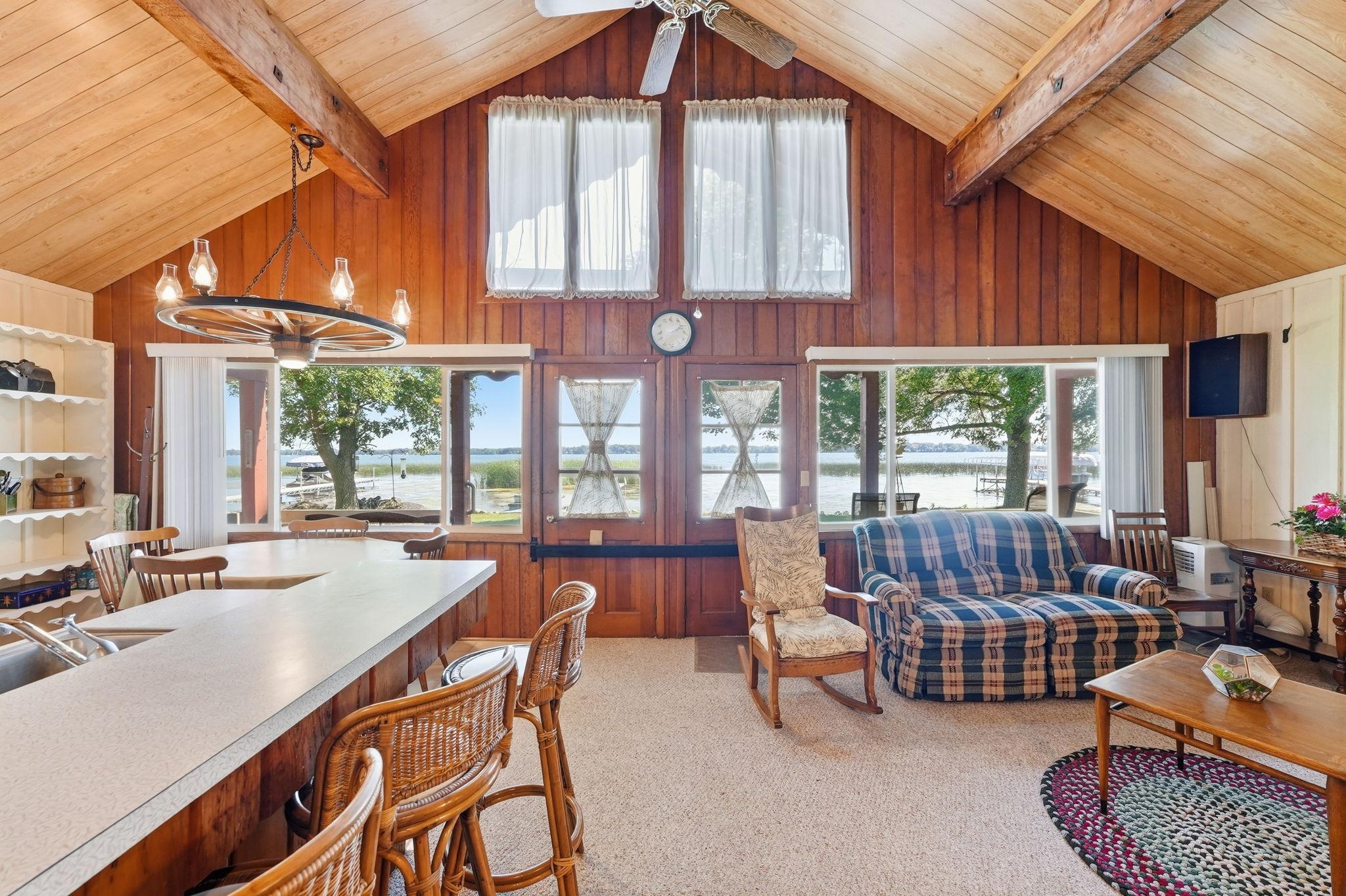 14487 Breezy Point Road Property Photo 23