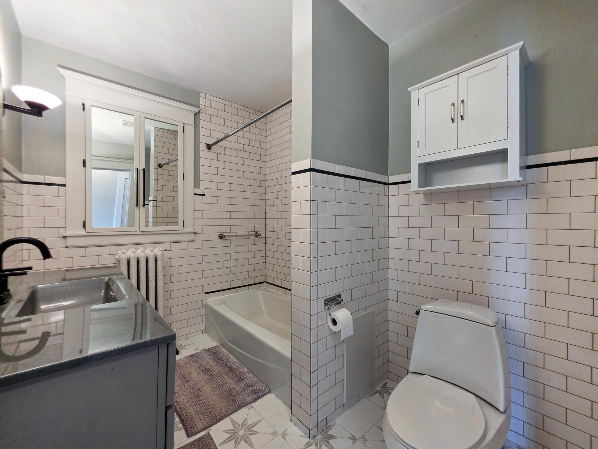 716 N Broadway Property Photo 27
