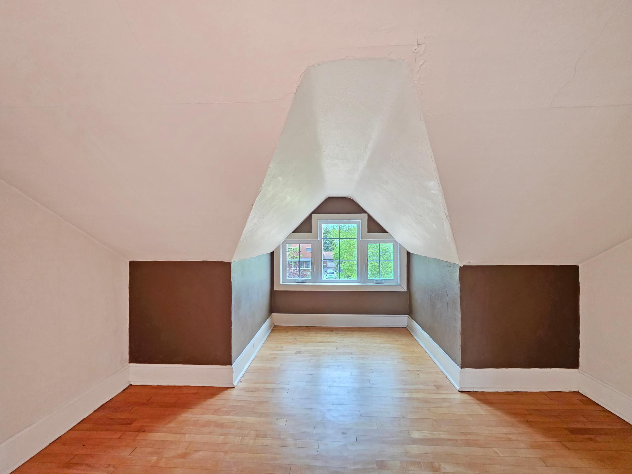716 N Broadway Property Photo 37