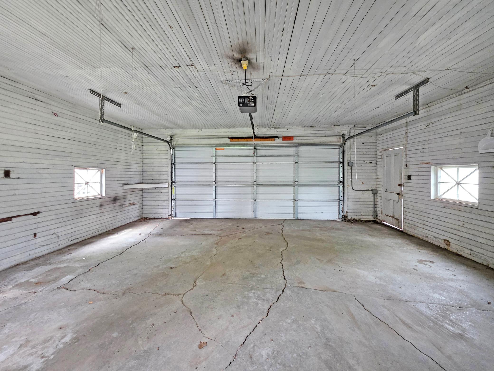 716 N Broadway Property Photo 43