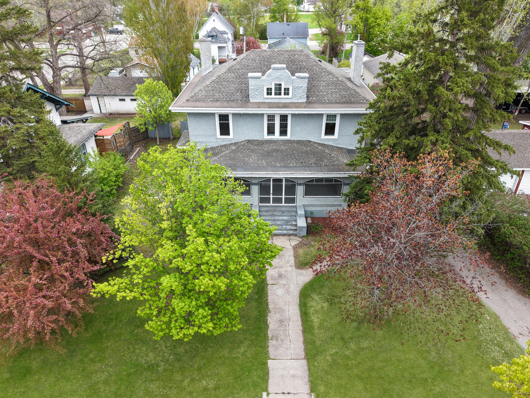 716 N Broadway Property Photo 44
