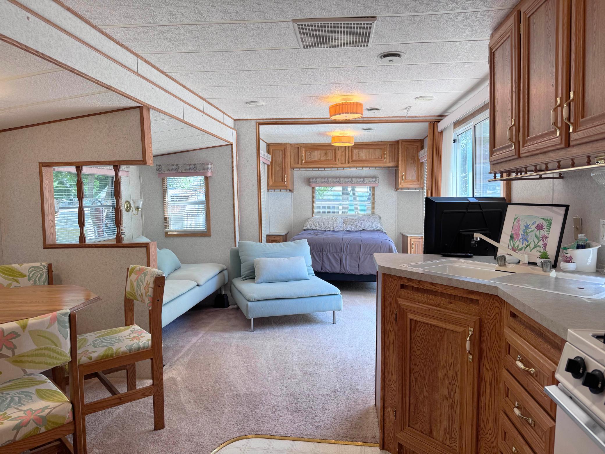 25657 Circle Drive Property Photo 5