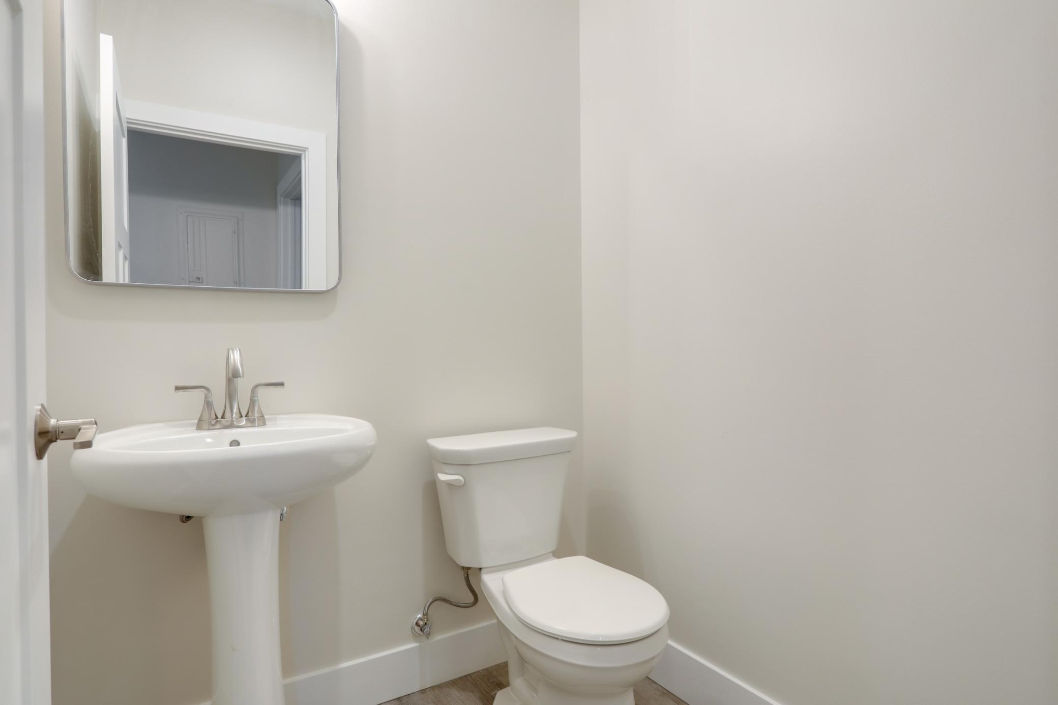 3326 Thomas Avenue N 3326 Property Photo 18