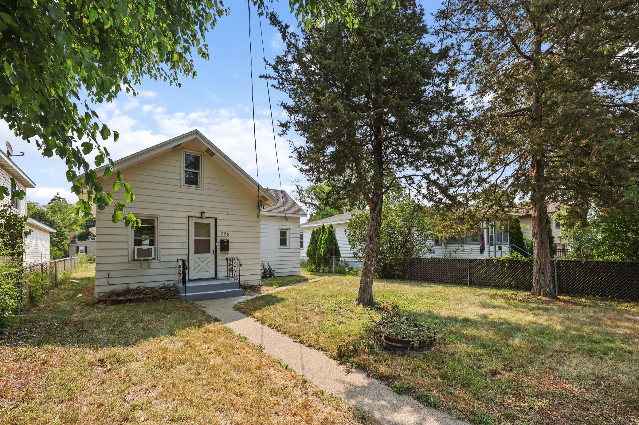 220 33rd Avenue N Property Photo 2