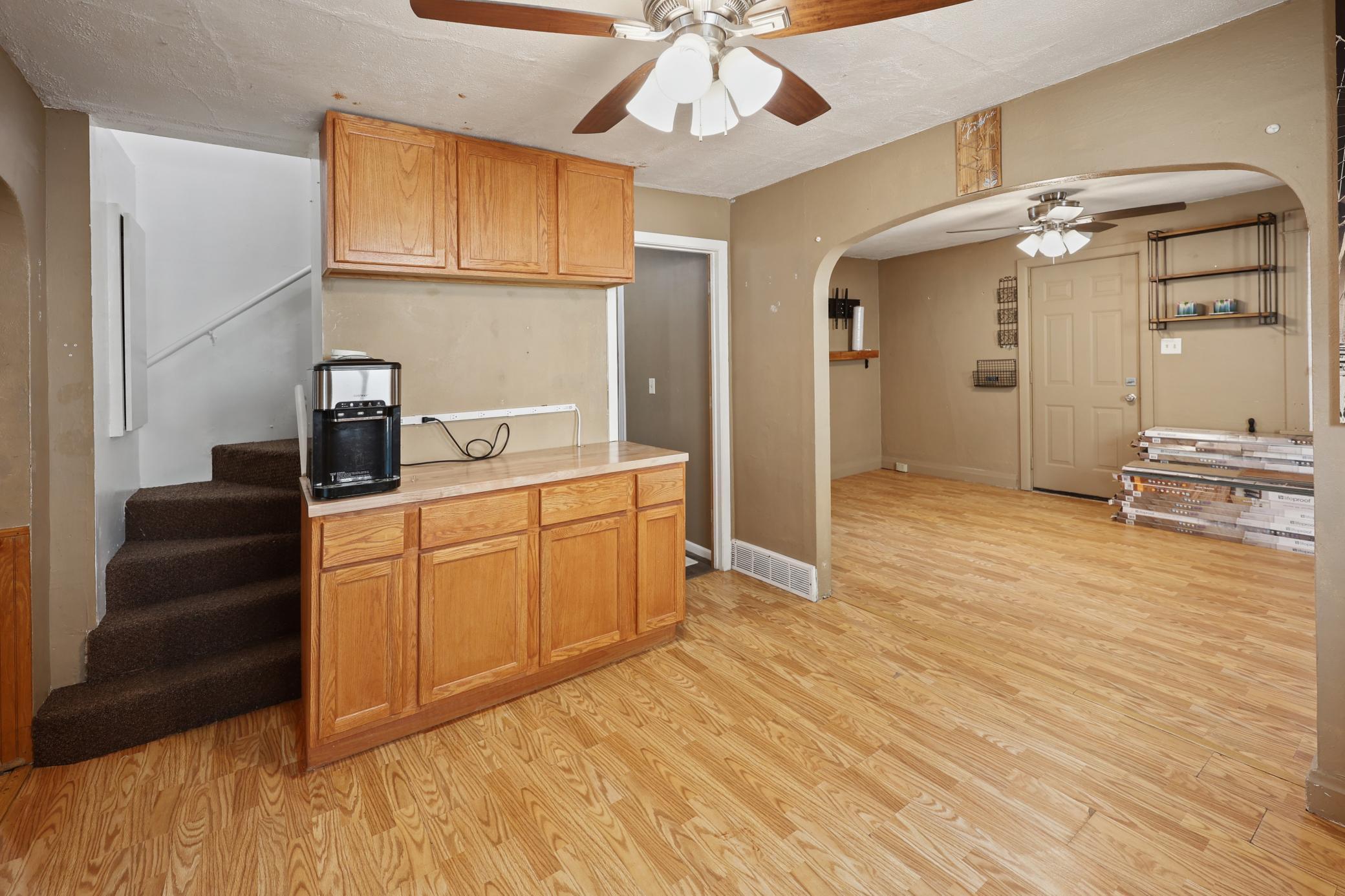 220 33rd Avenue N Property Photo 6