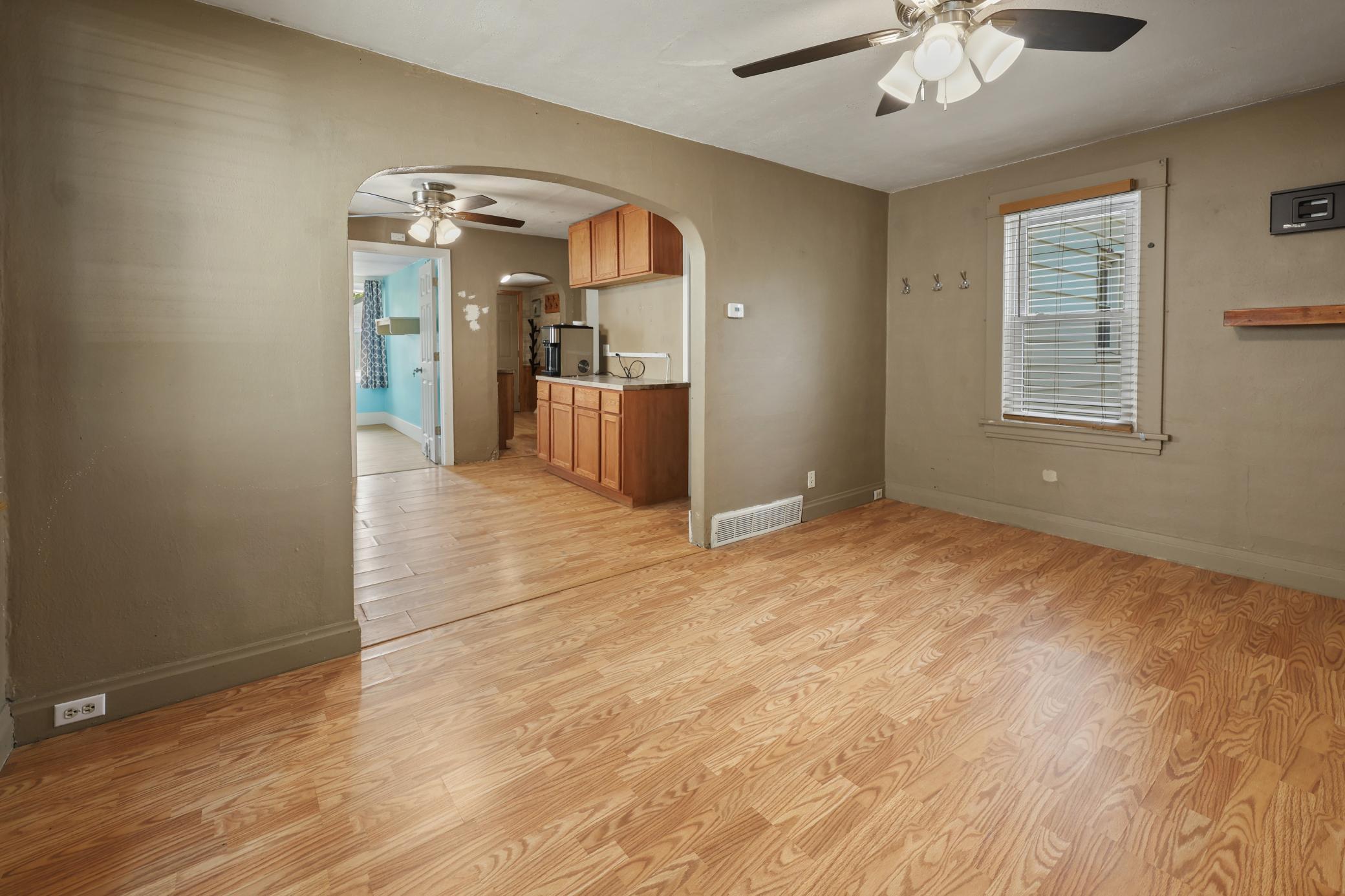 220 33rd Avenue N Property Photo 8