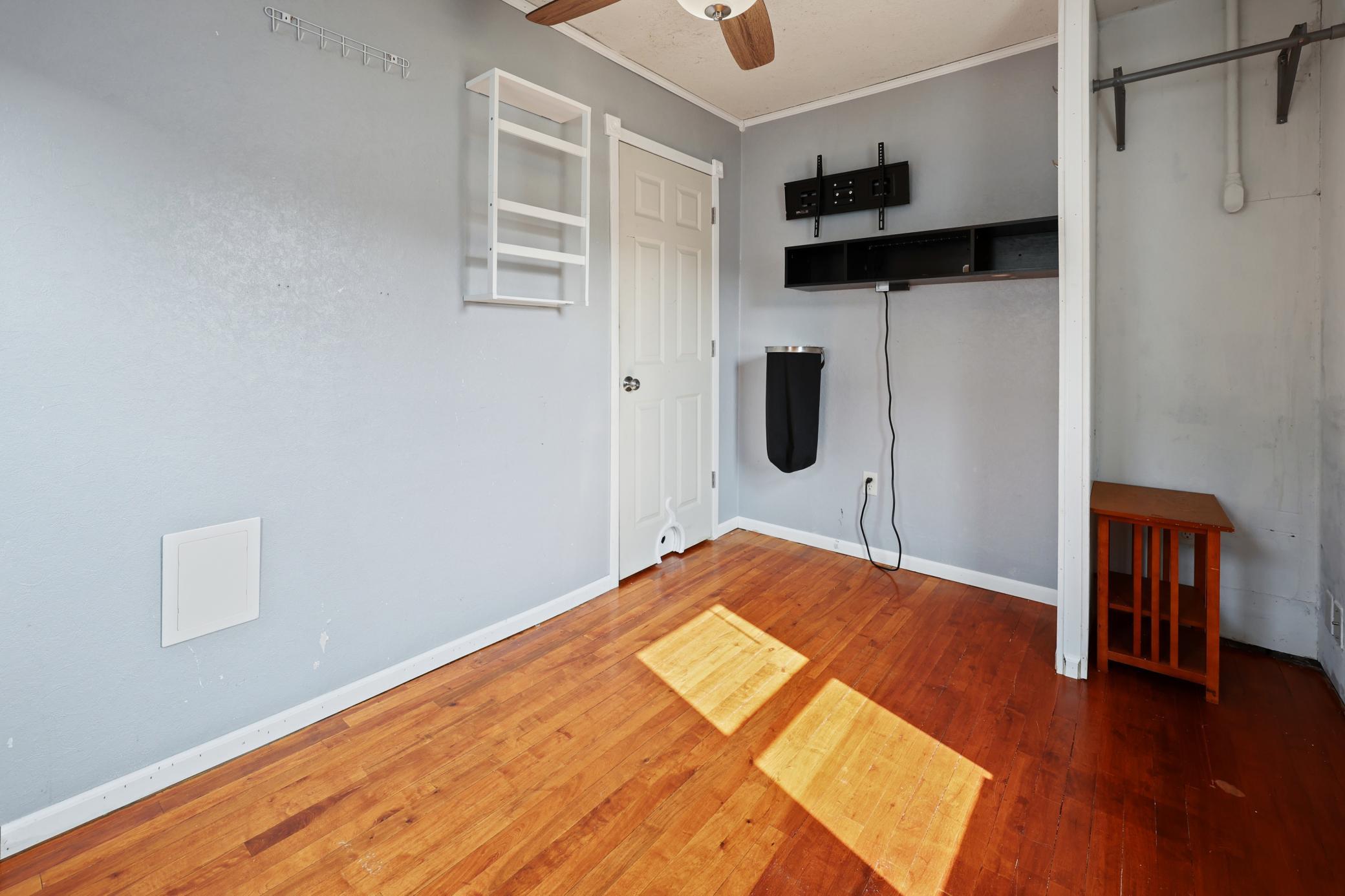 220 33rd Avenue N Property Photo 15