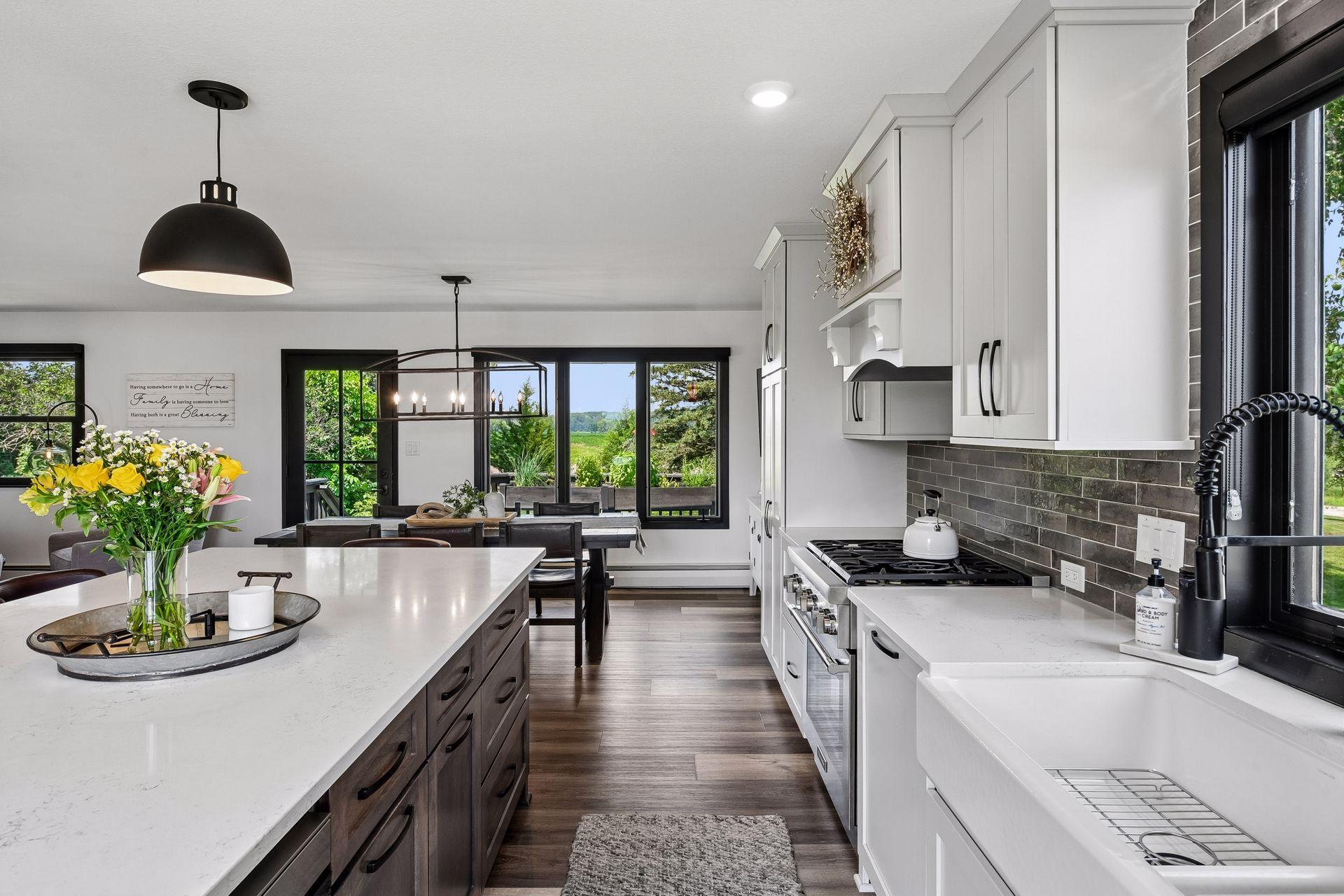 18061 Langford Boulevard Property Photo 11