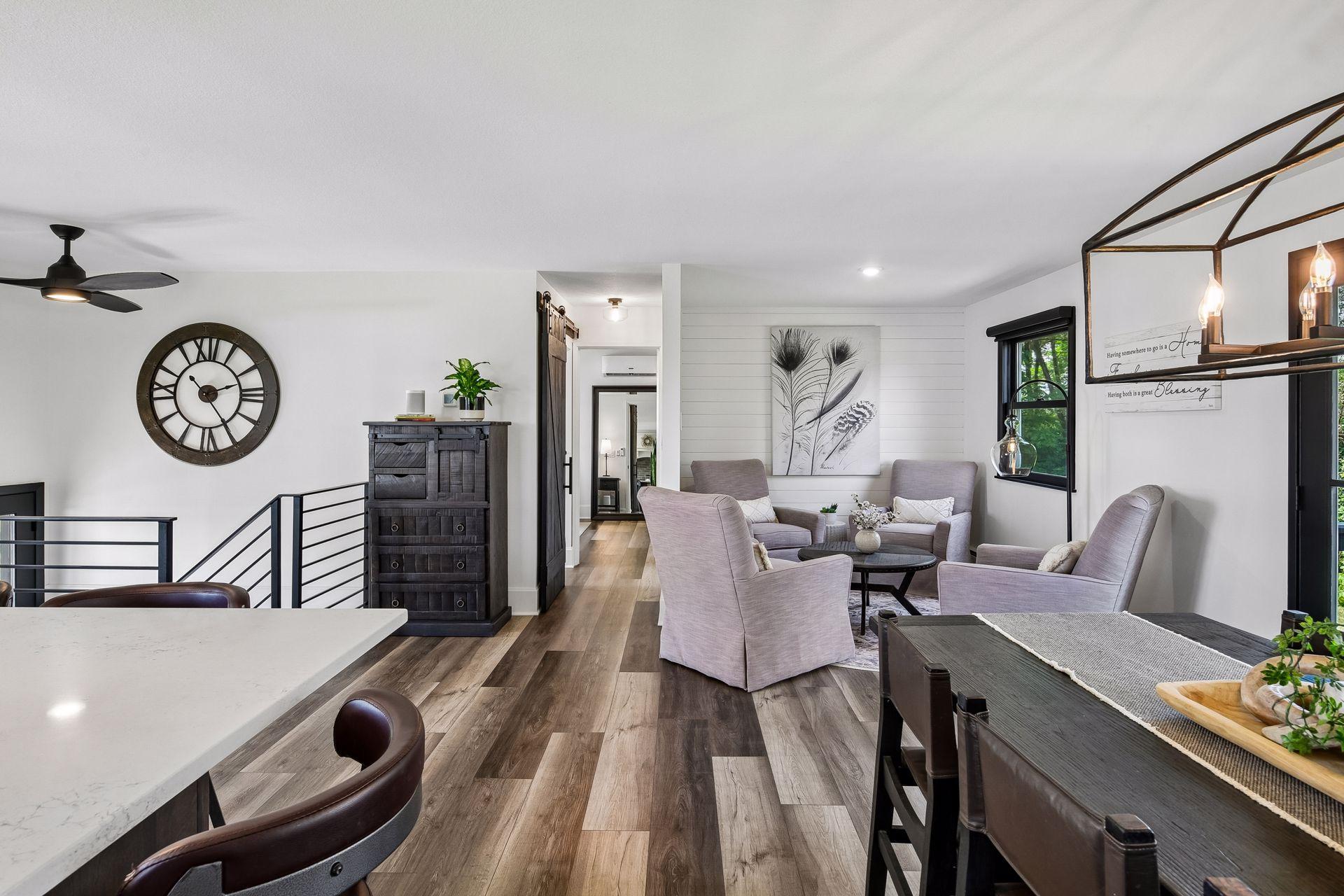 18061 Langford Boulevard Property Photo 13