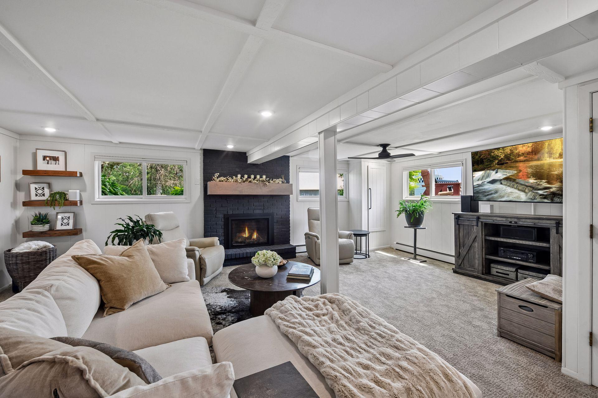18061 Langford Boulevard Property Photo 20