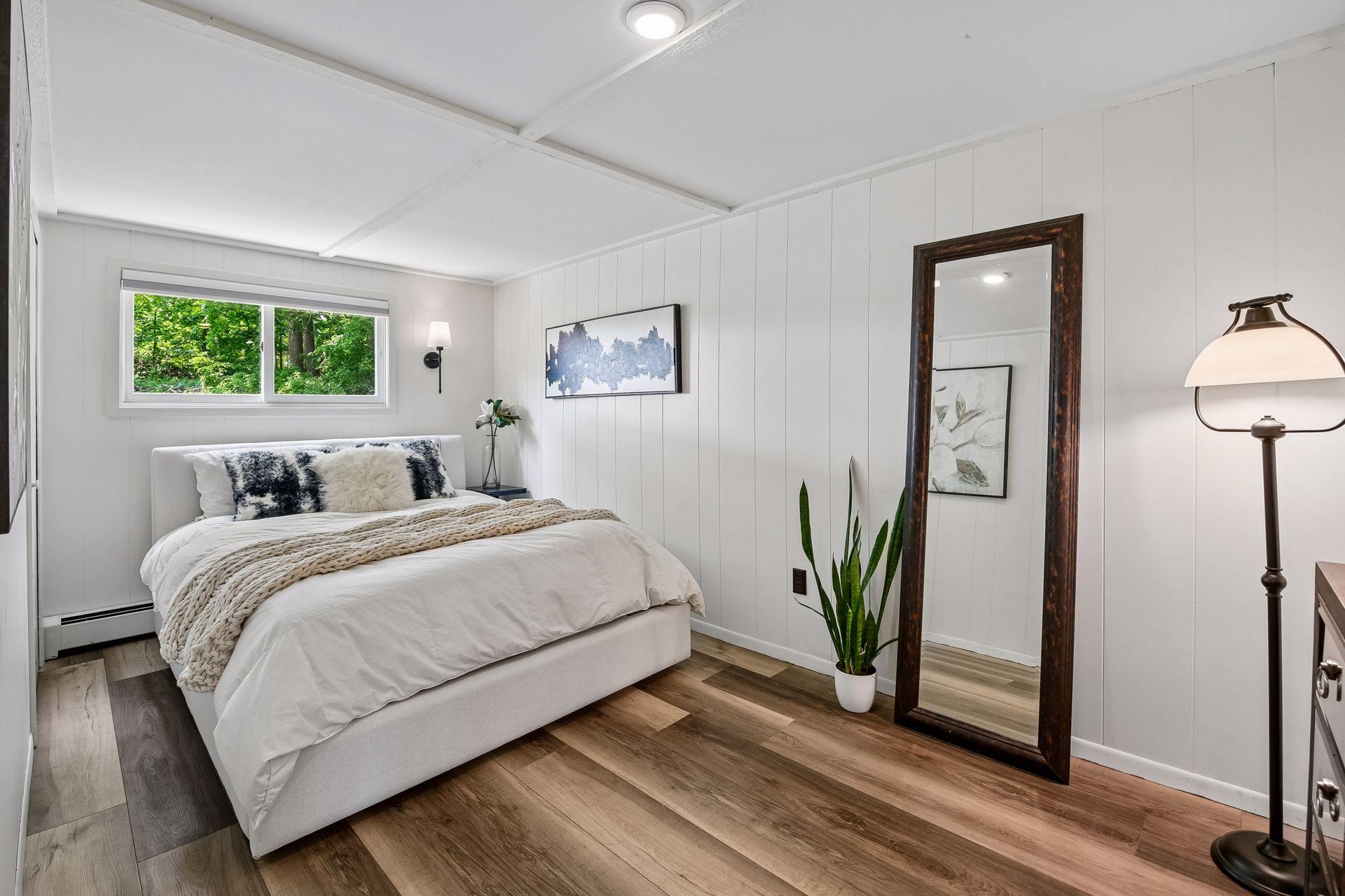 18061 Langford Boulevard Property Photo 24
