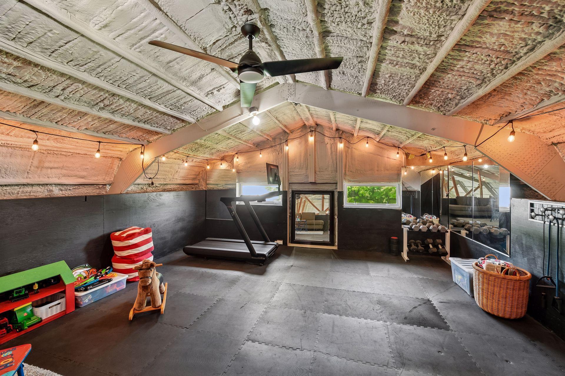 18061 Langford Boulevard Property Photo 32