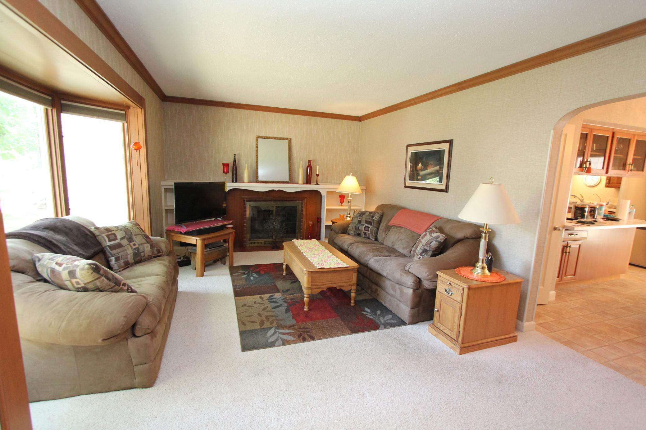 312 Kendall Avenue N Property Photo 18