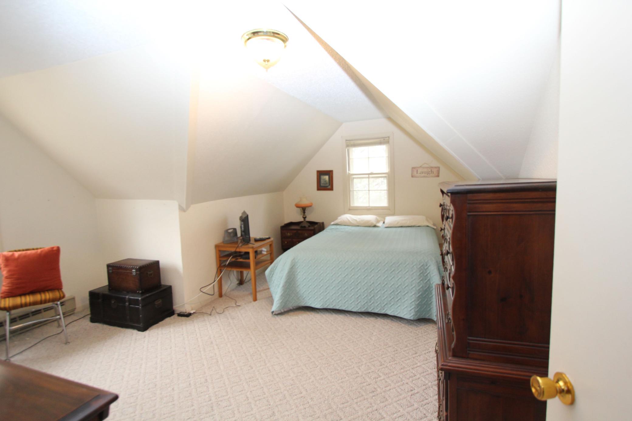 312 Kendall Avenue N Property Photo 23