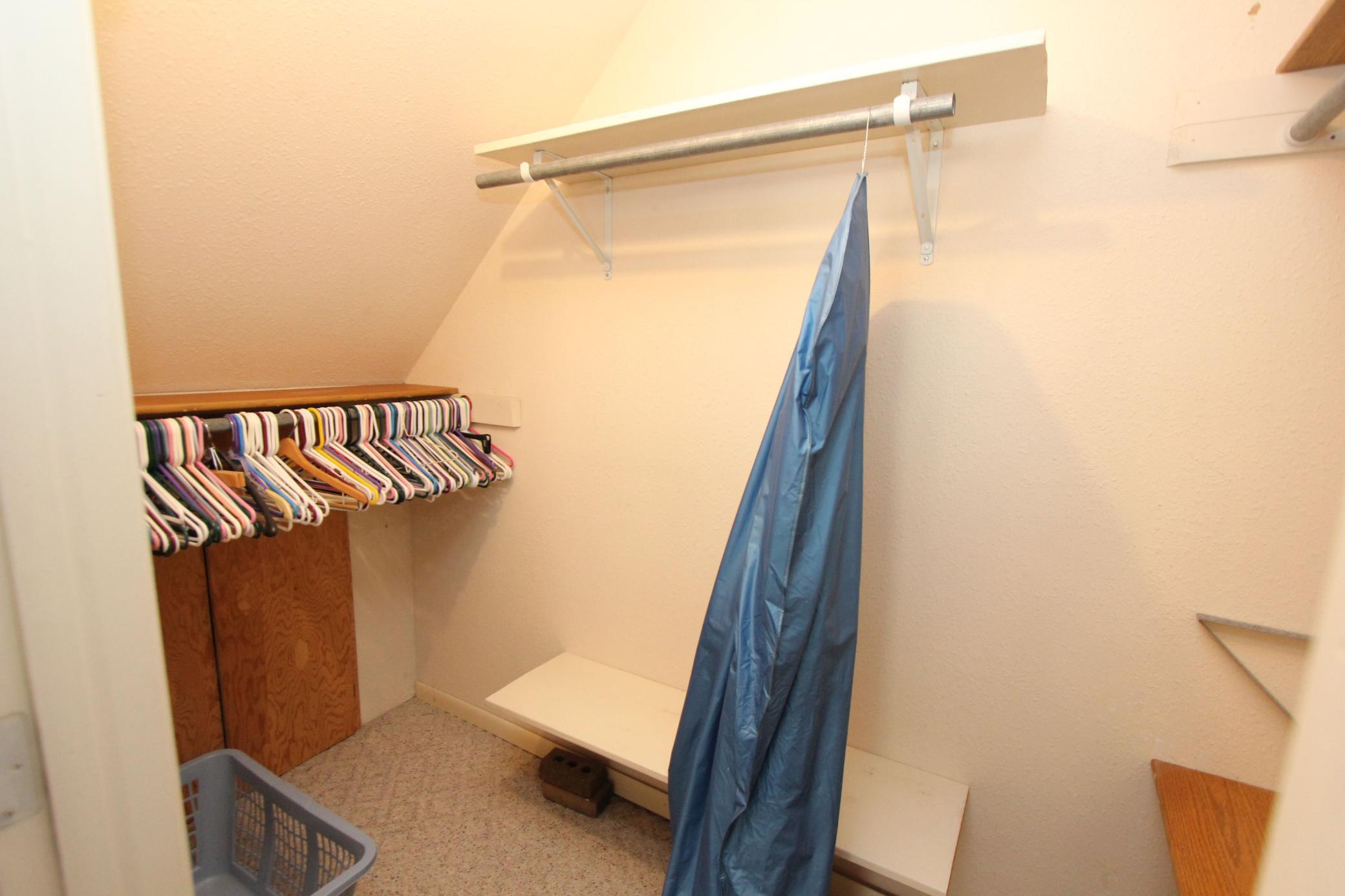 312 Kendall Avenue N Property Photo 25