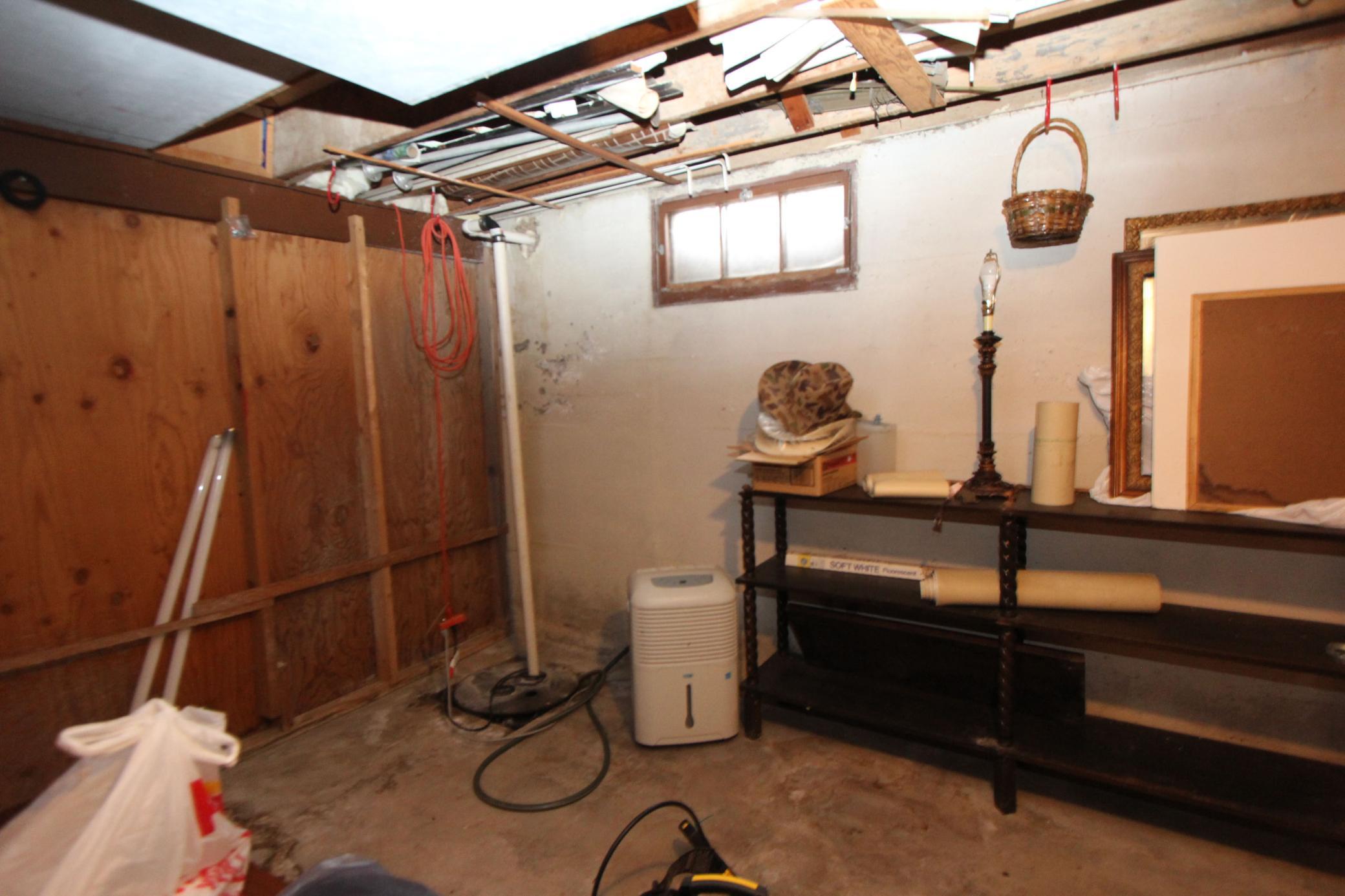 312 Kendall Avenue N Property Photo 34