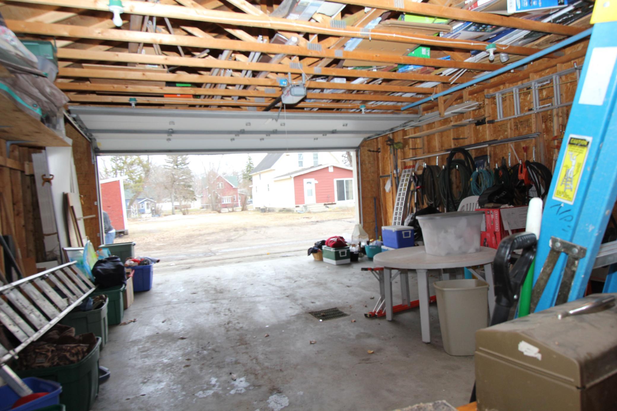 312 Kendall Avenue N Property Photo 45