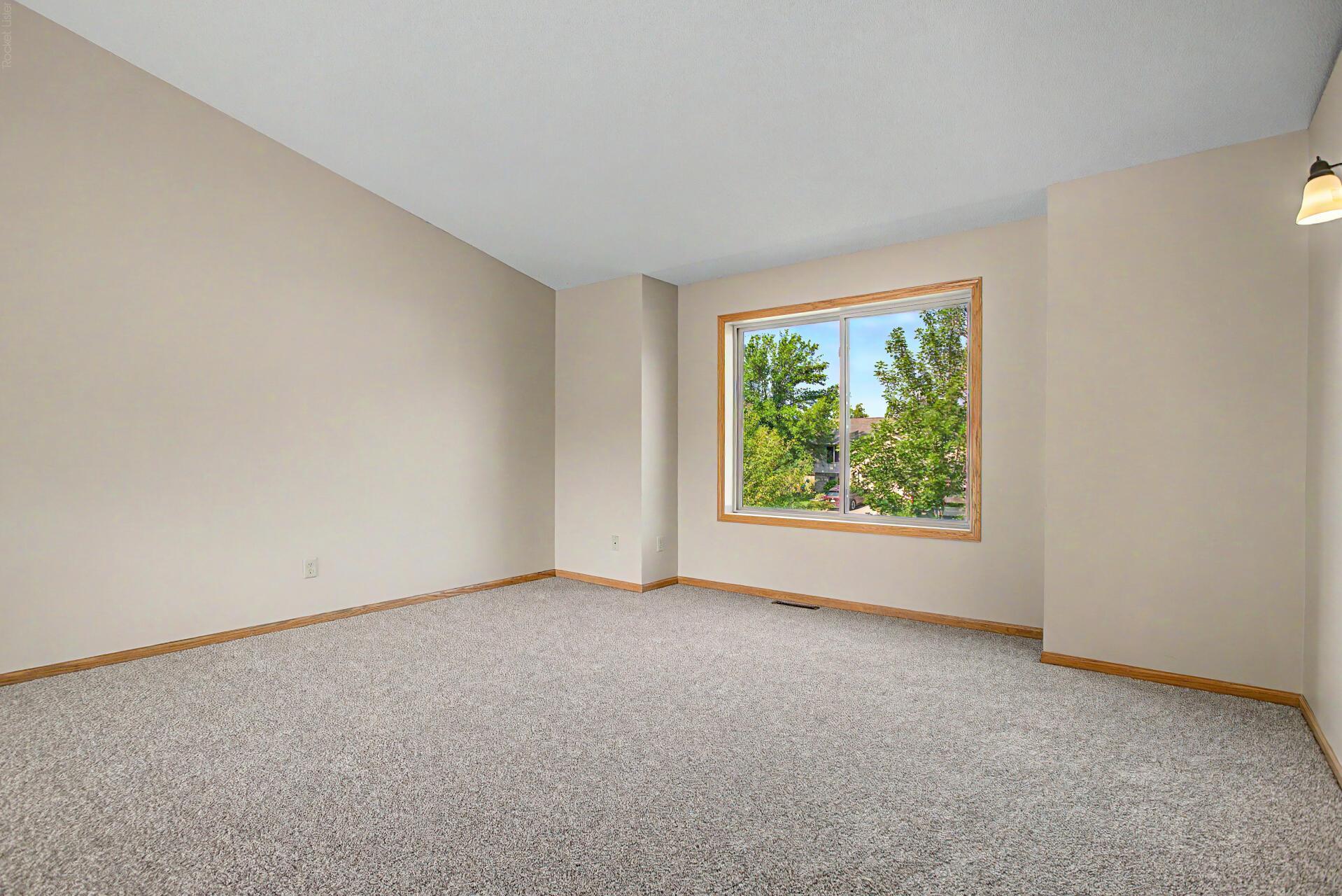 2215 Hulett Avenue Property Photo 2