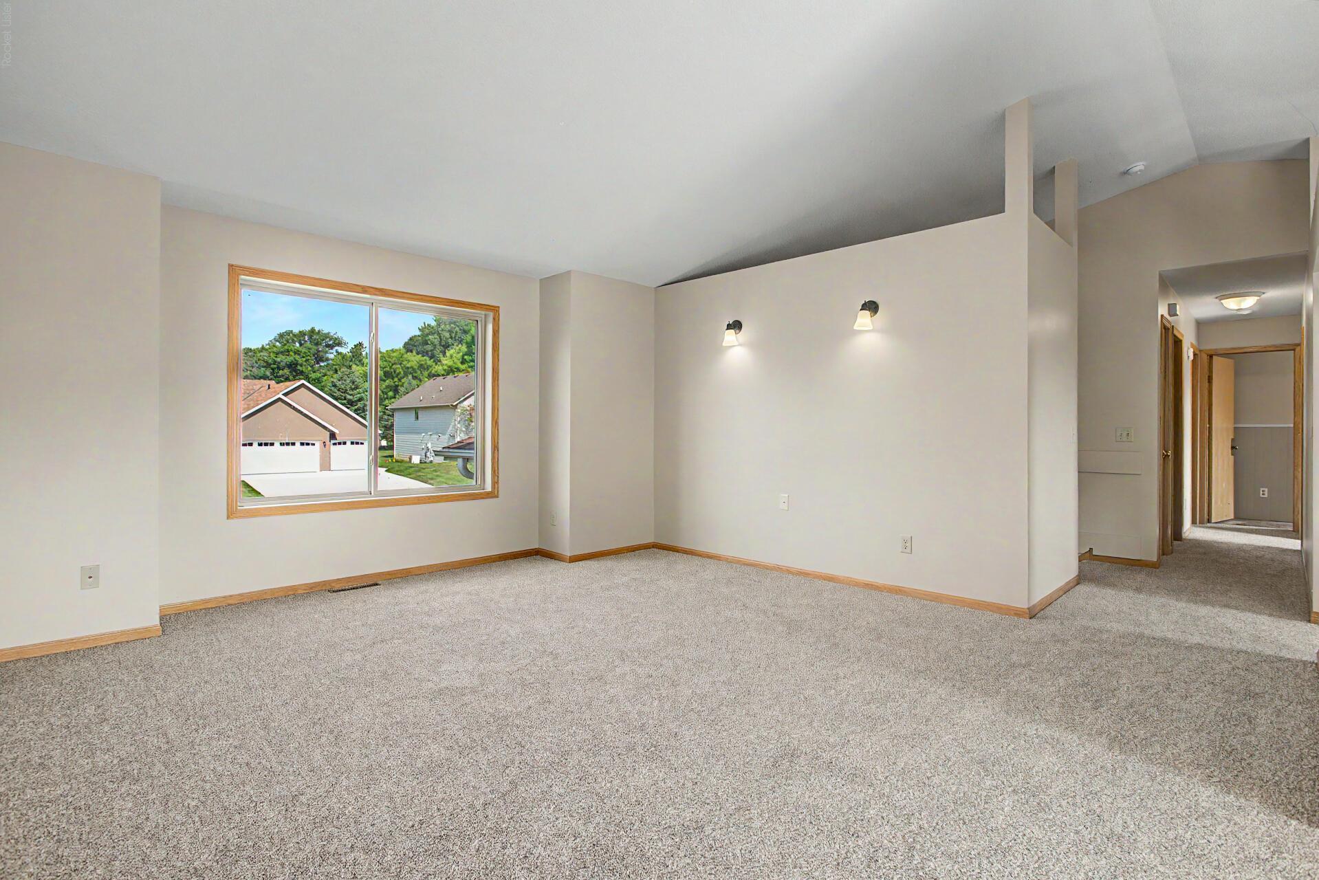 2215 Hulett Avenue Property Photo 4