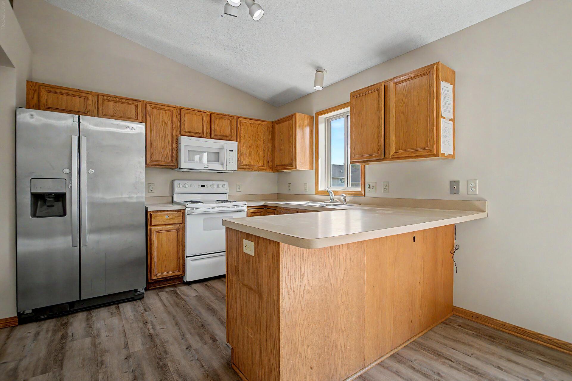2215 Hulett Avenue Property Photo 8