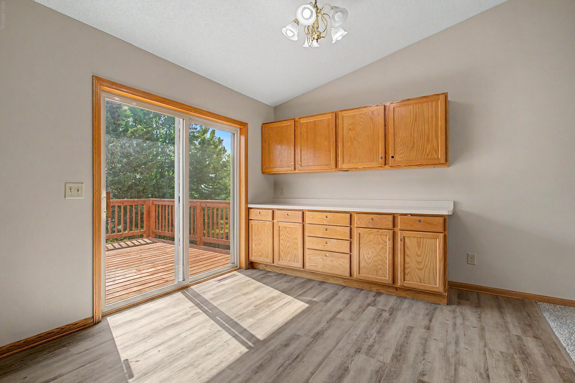 2215 Hulett Avenue Property Photo 9