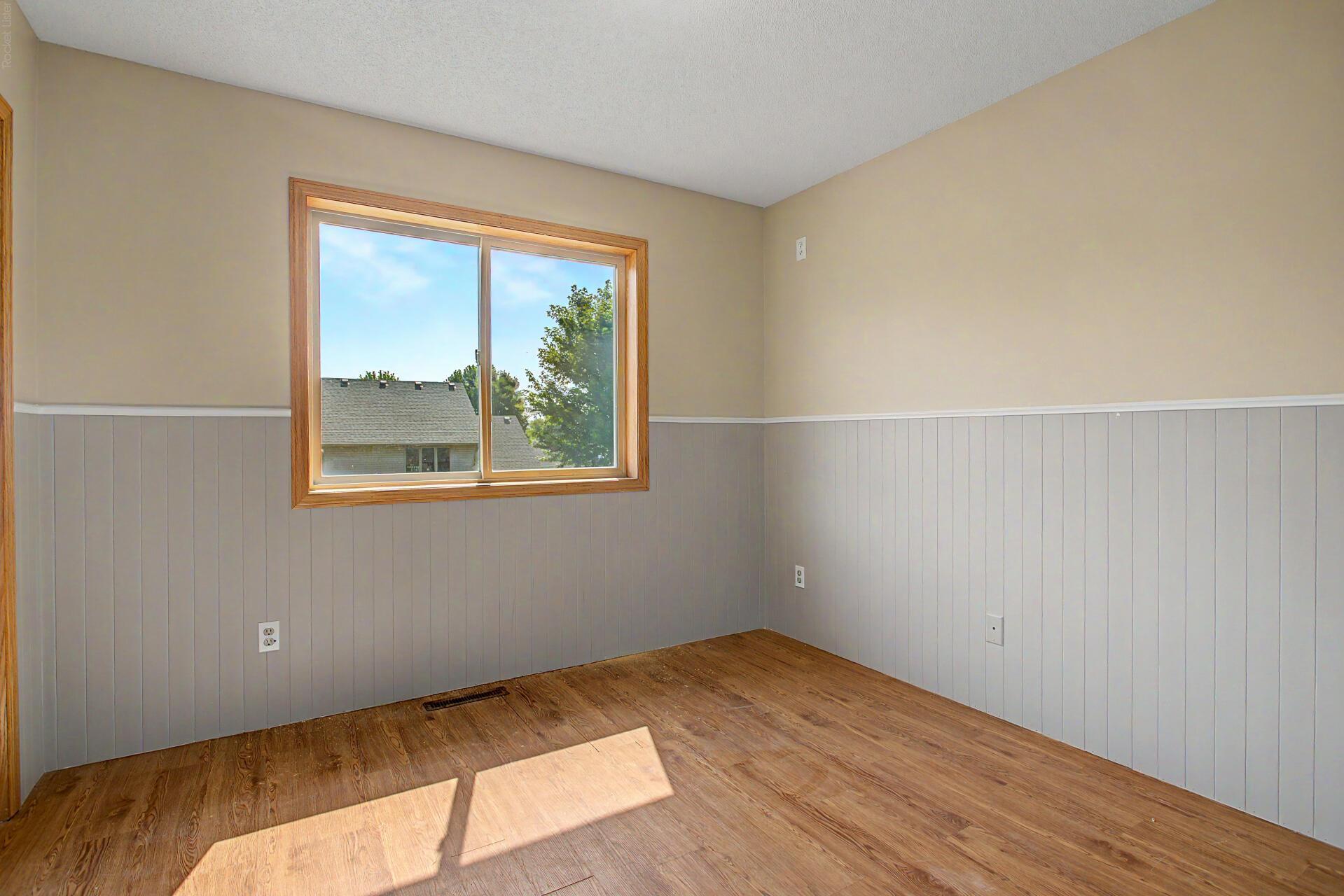 2215 Hulett Avenue Property Photo 14