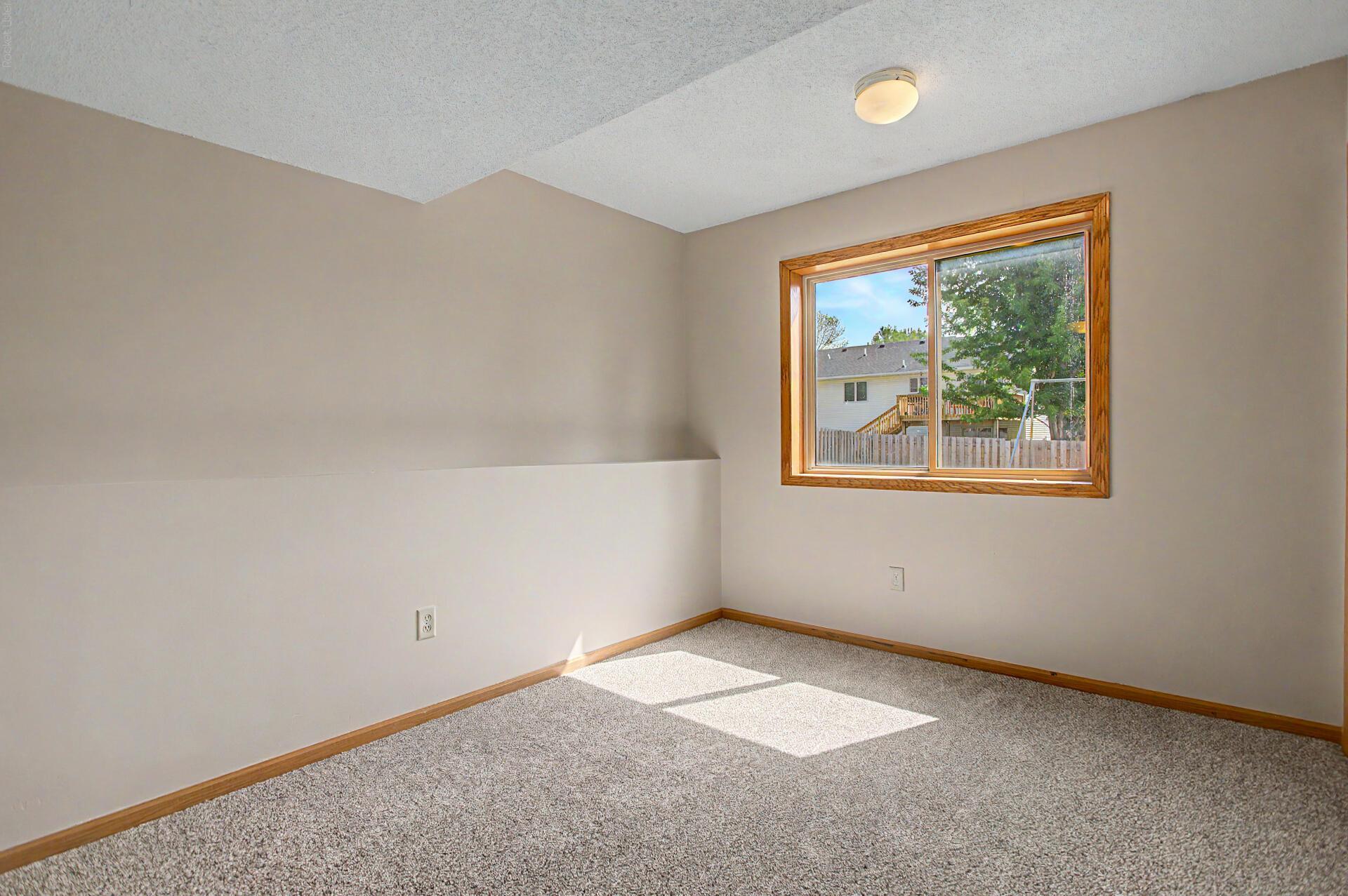 2215 Hulett Avenue Property Photo 25