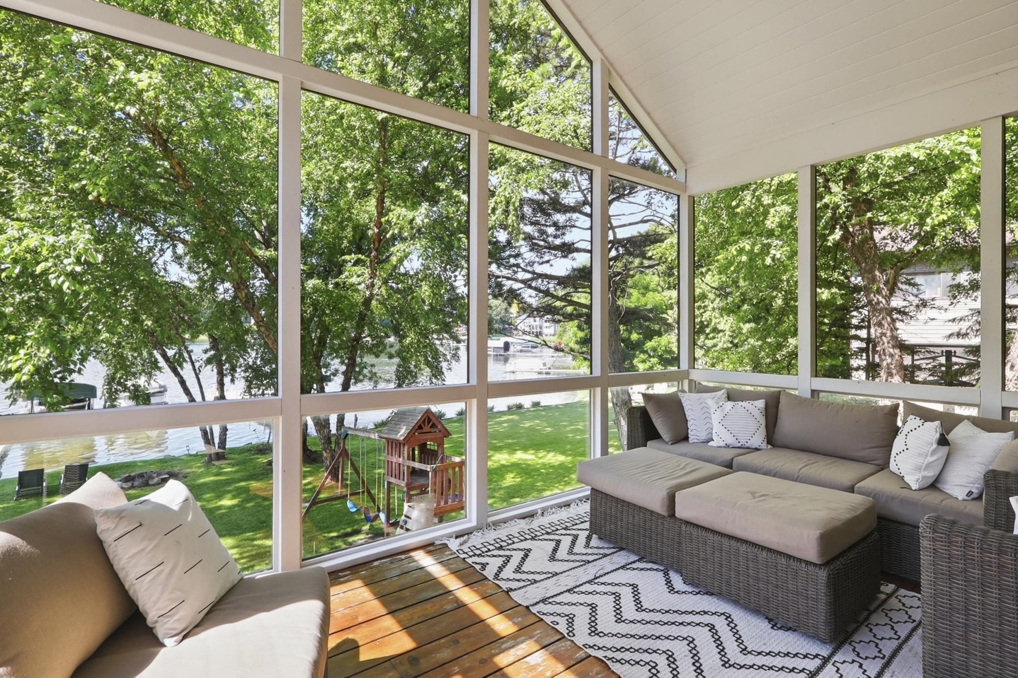 9247 Lake Riley Boulevard Property Photo 11