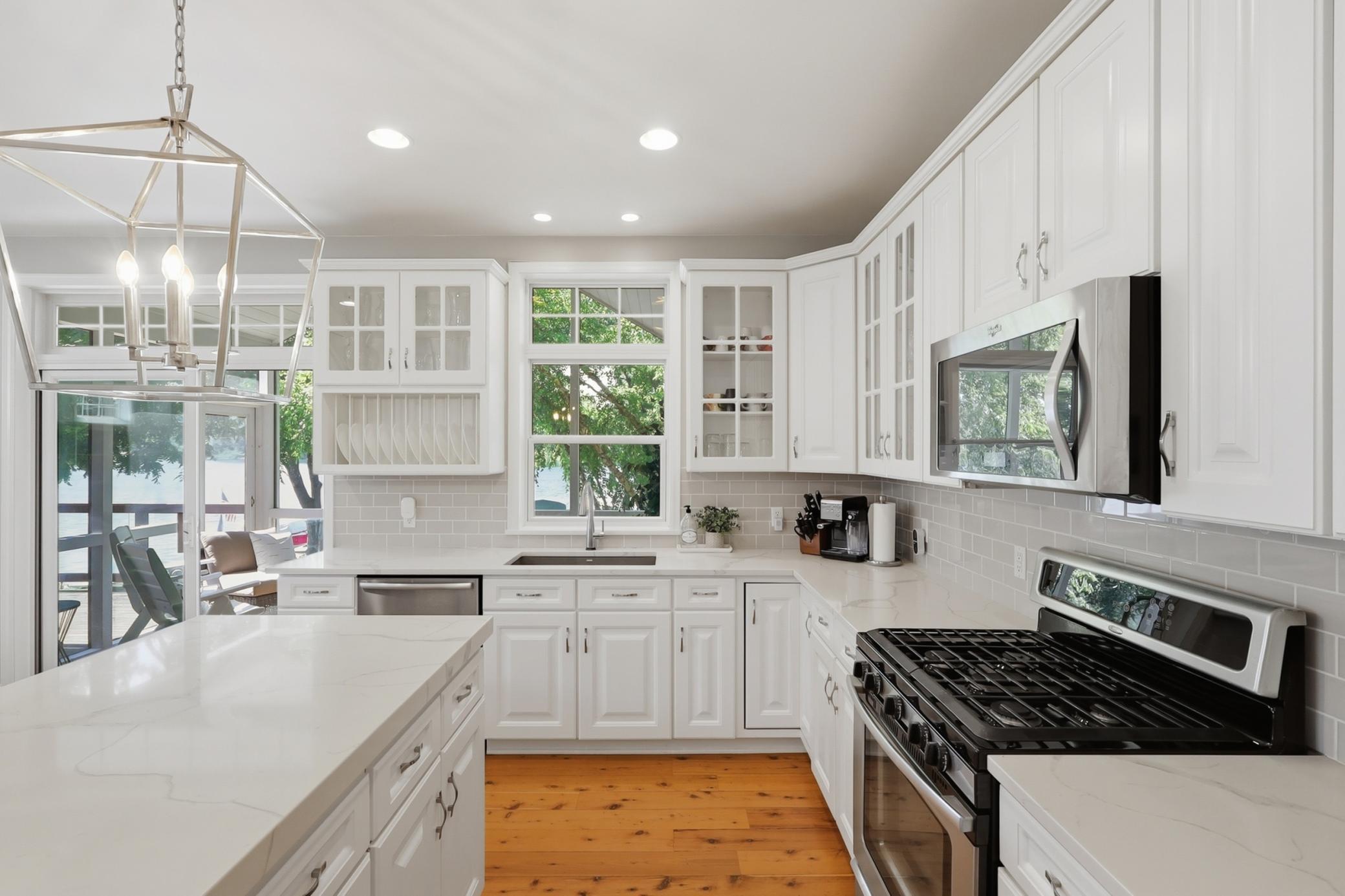 9247 Lake Riley Boulevard Property Photo 15