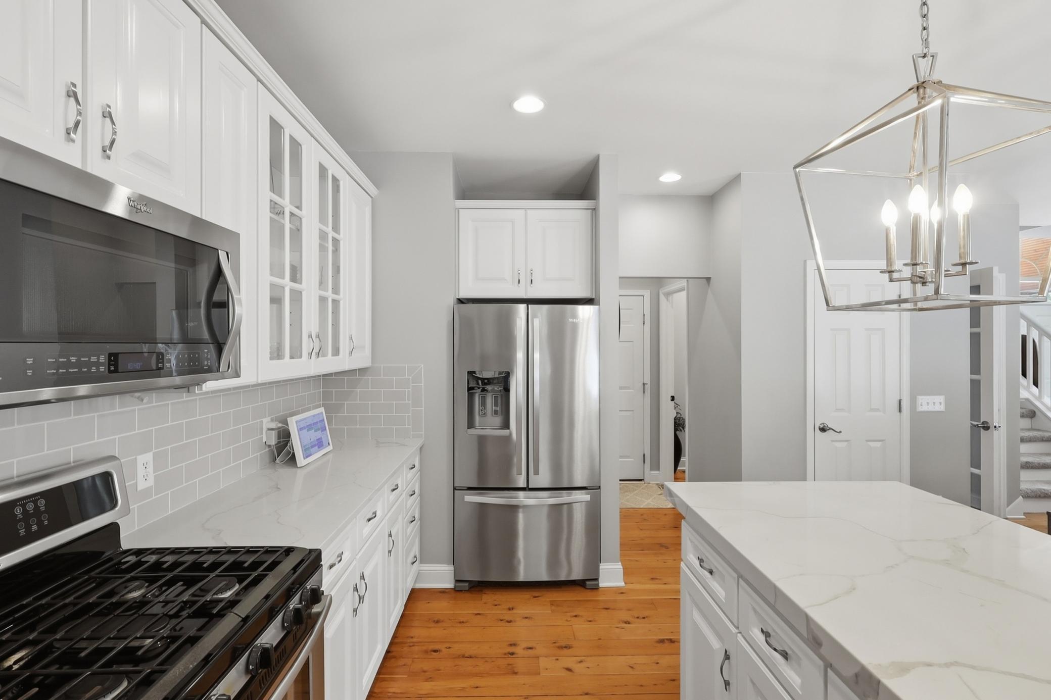 9247 Lake Riley Boulevard Property Photo 16
