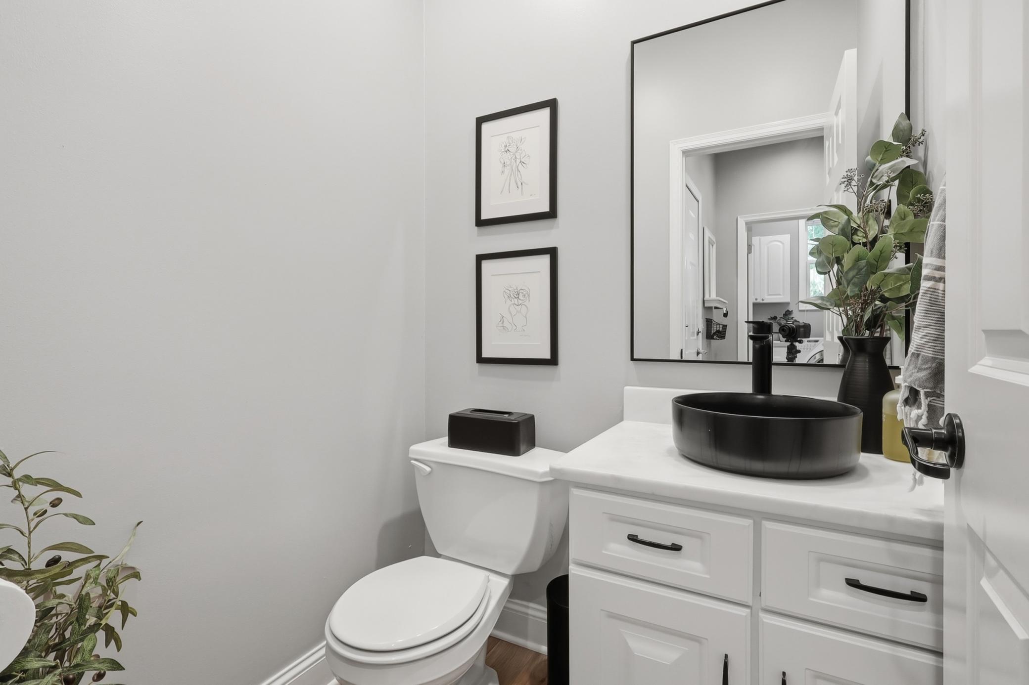 9247 Lake Riley Boulevard Property Photo 34