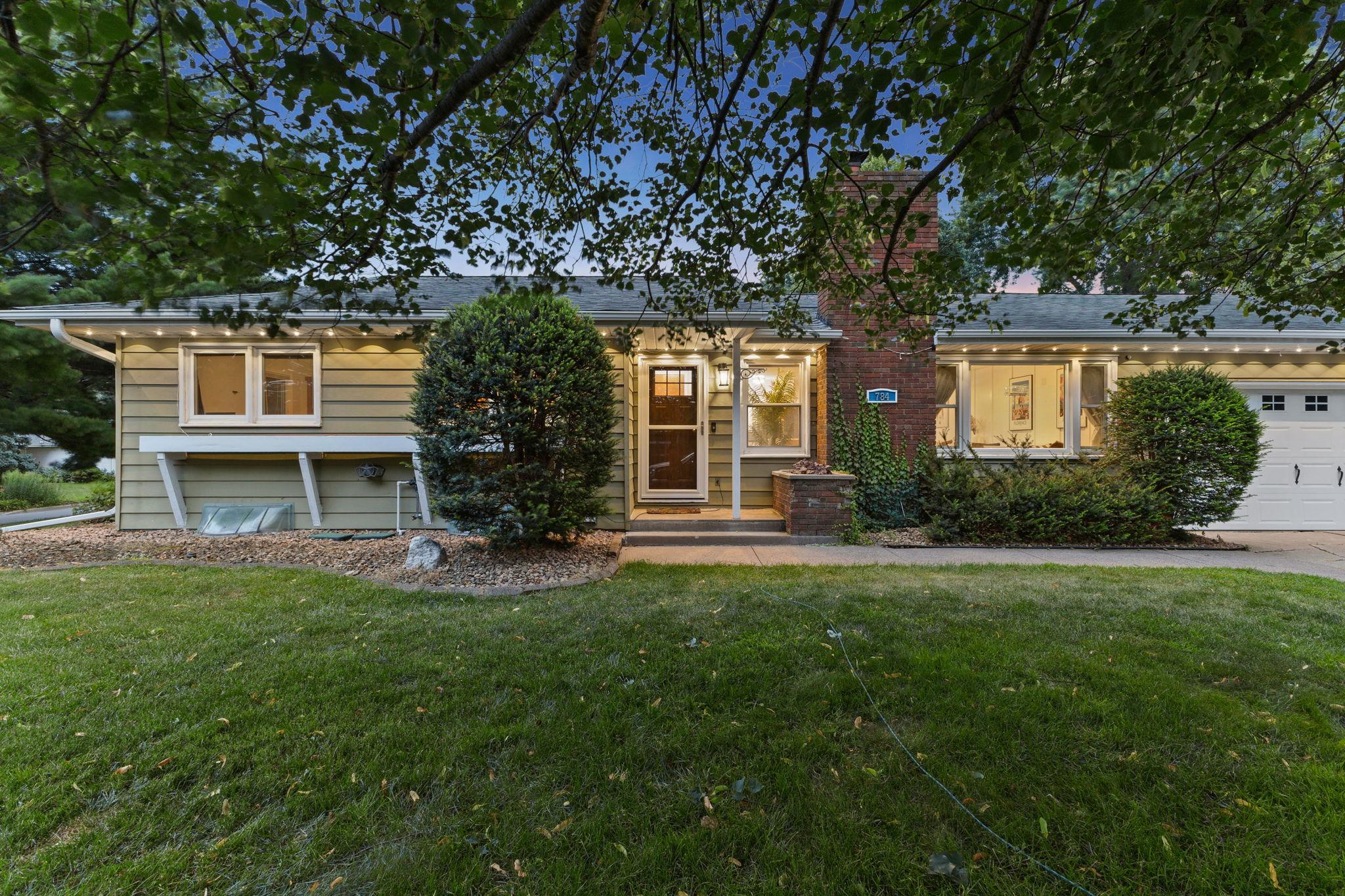784 Creek Avenue