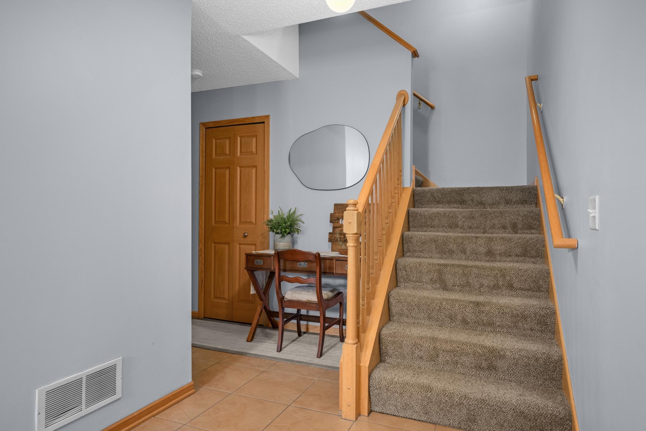 6801 Pine Crest Trail S Property Photo 4
