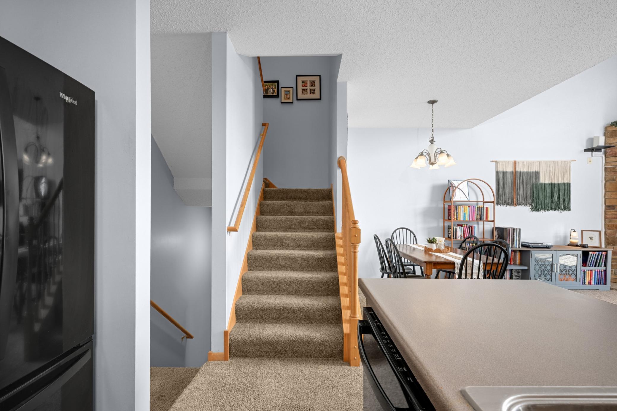 6801 Pine Crest Trail S Property Photo 5